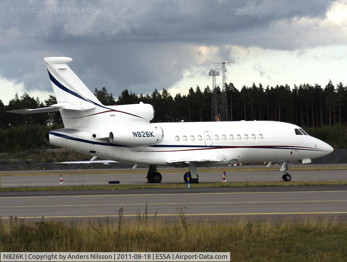 N826K, 1998 Dassault Falcon 900EX C/N 36, Parked at ramp M.