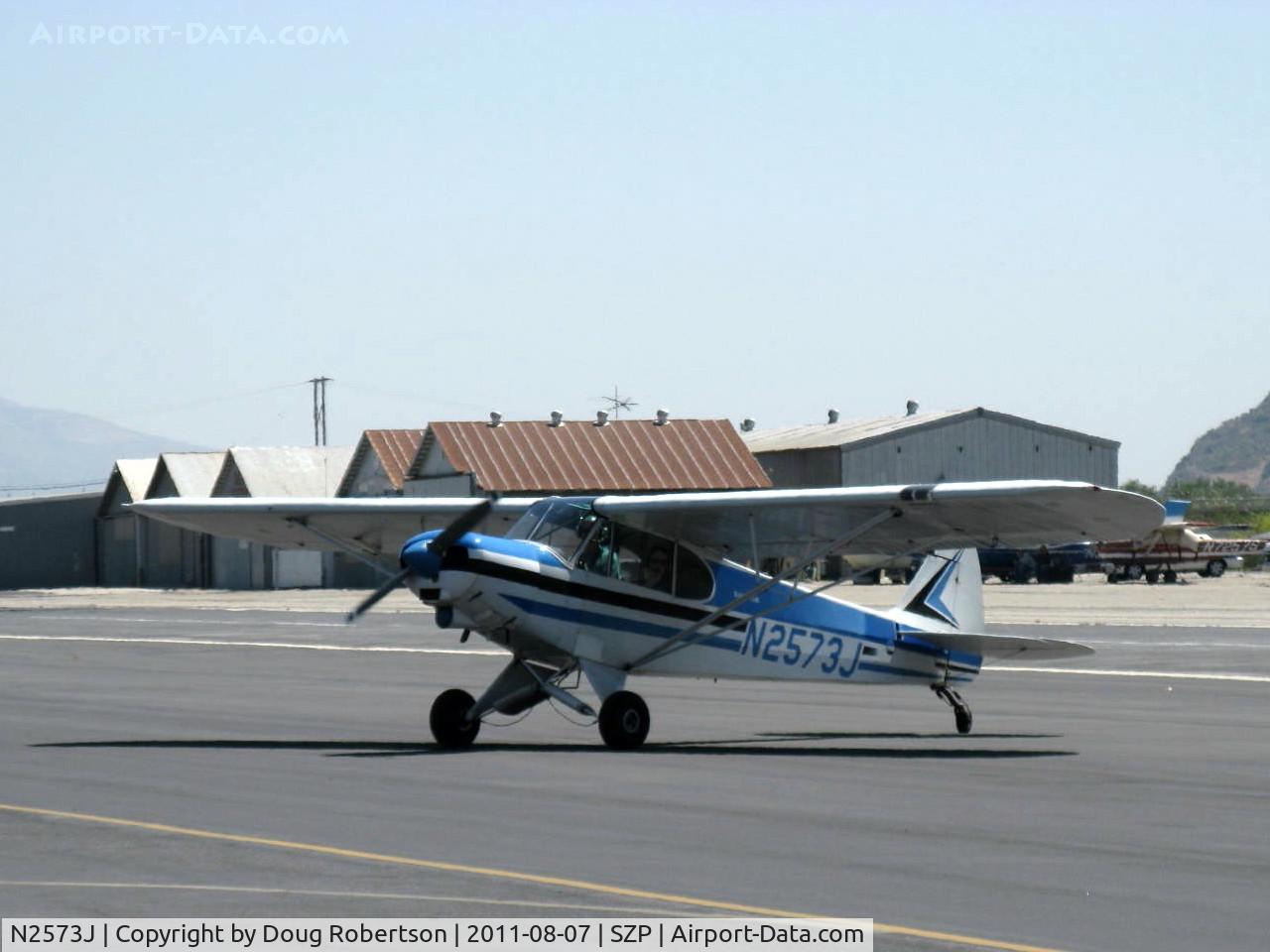 N2573J, 1979 Piper PA-18-150 Super Cub C/N 18-7909132, 1979 Piper PA-18-150 SUPER CUB, Lycoming O-320 150 Hp, taxi off the active