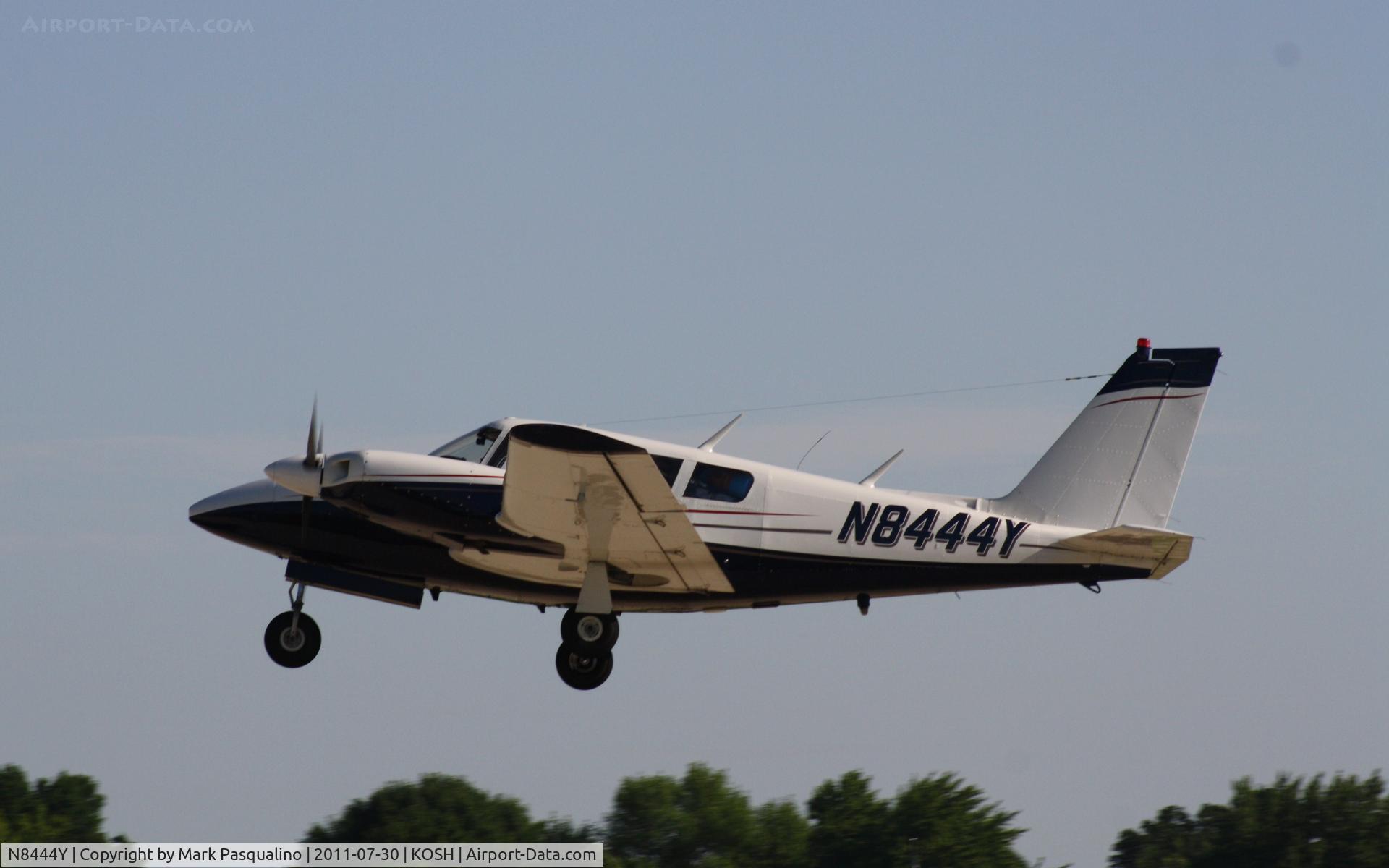 N8444Y, 1967 Piper PA-30 Twin Comanche C/N 30-1604, Piper PA-30