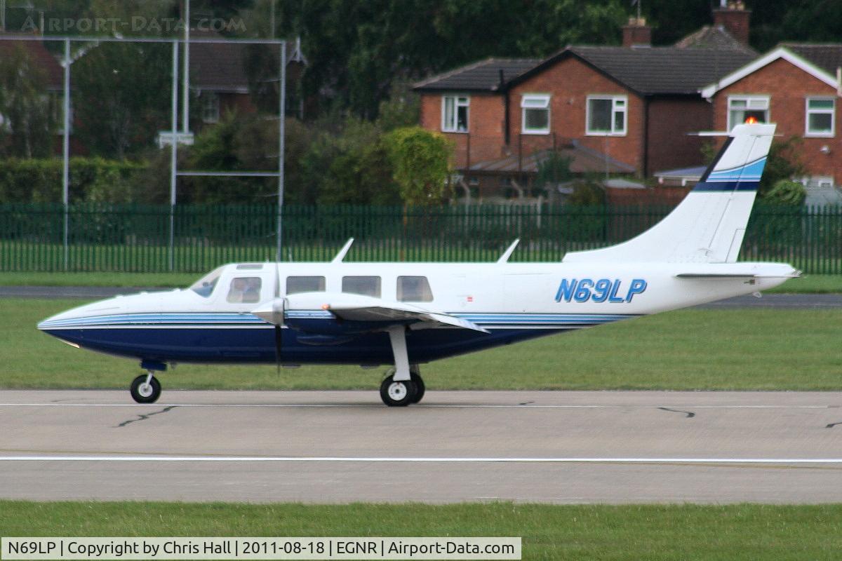 N69LP, 1978 Piper PA-60-601P Aerostar C/N 61P-0541-230, departing from RW04