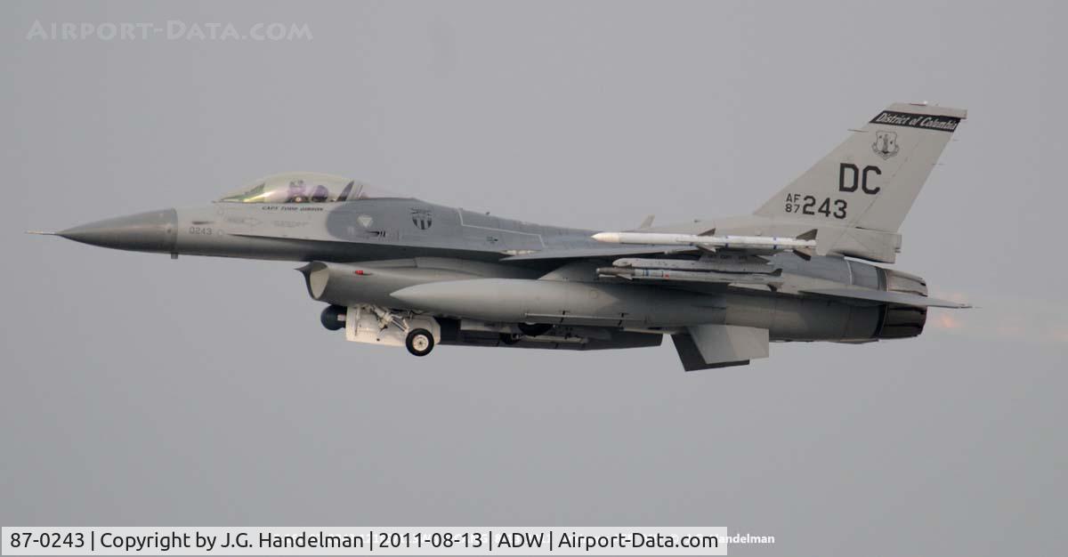 87-0243, 1987 General Dynamics F-16C Fighting Falcon C/N 5C-504, take off at ADW