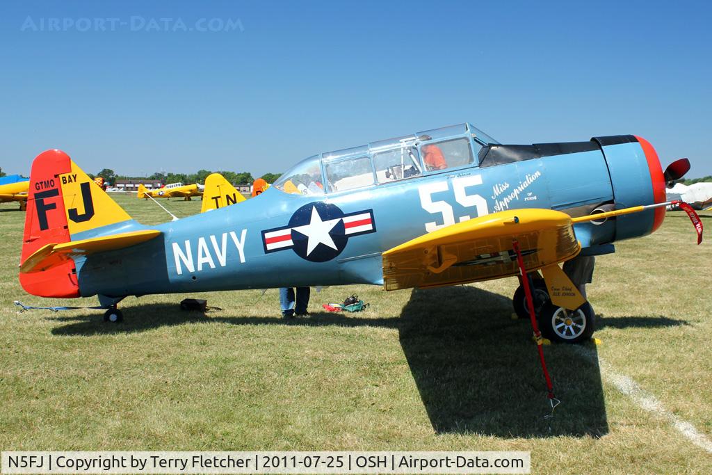 N5FJ, North American AT-6 C/N 88-14705, North American AT-6, ex Bu 51811
at 2011 Oshkosh