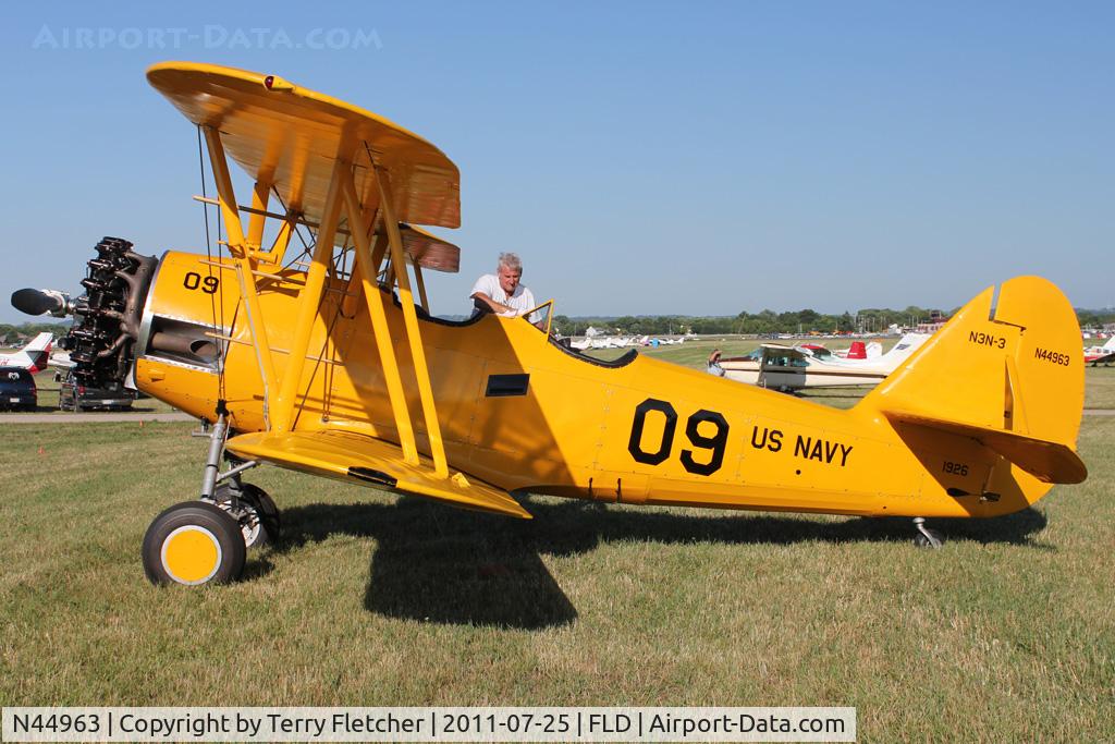 N44963, 1941 Naval Aircraft Factory N3N-3 C/N 1926, 1941 Naval Aircraft Factory N3N-3, c/n: 1926 at Fond Du Lac