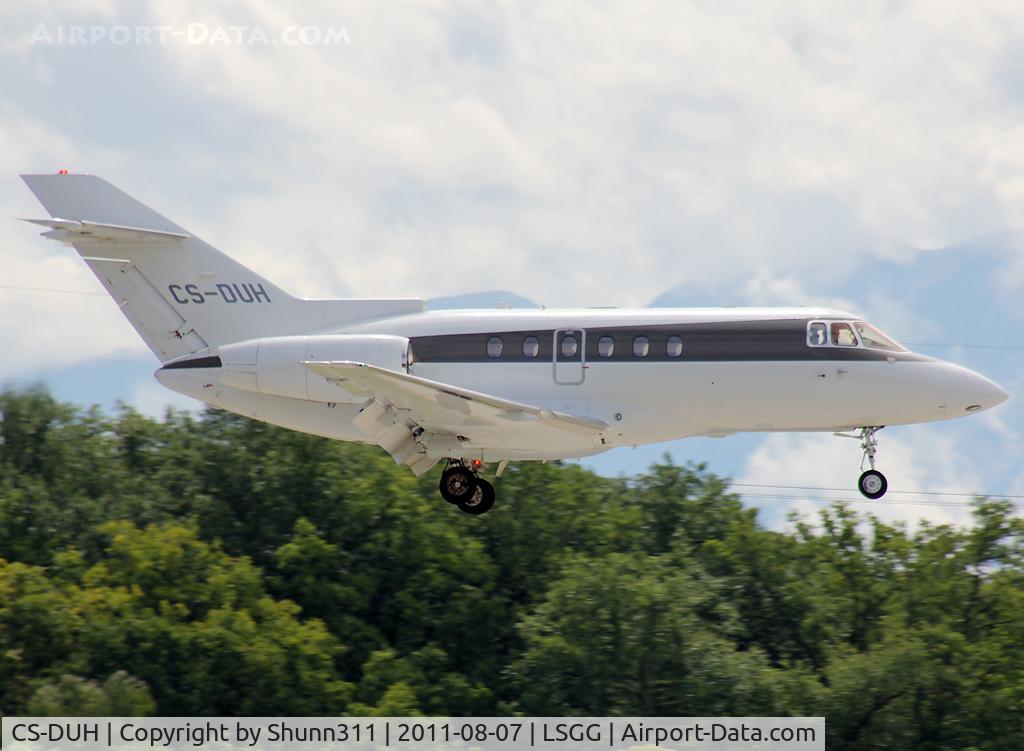 CS-DUH, 2009 Hawker Beechcraft 750 C/N HB-21, Landing rwy 23