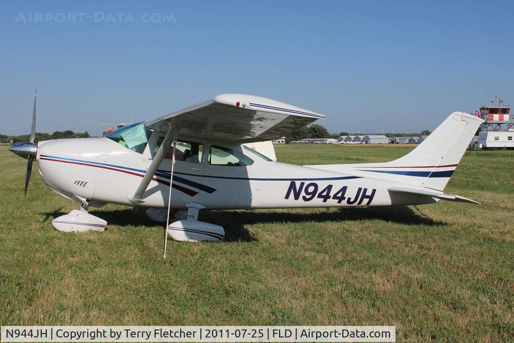 N944JH, 1973 Cessna 182P Skylane C/N 18262033, 1973 Cessna 182P, c/n: 18262033 at Fond Du Lac