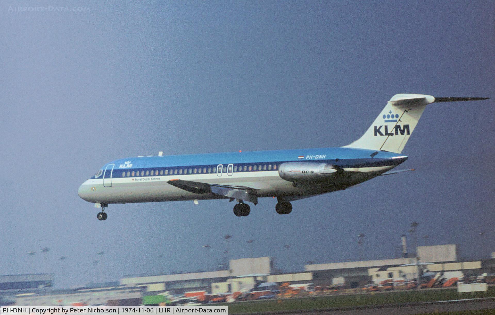 PH-DNH, 1967 Douglas DC-9-32 C/N 47131, DC-9-32 named Cityof Zurich of KLM Royal Dutch Airlines landing on Runway 27L at Heathrow in November 1974.
