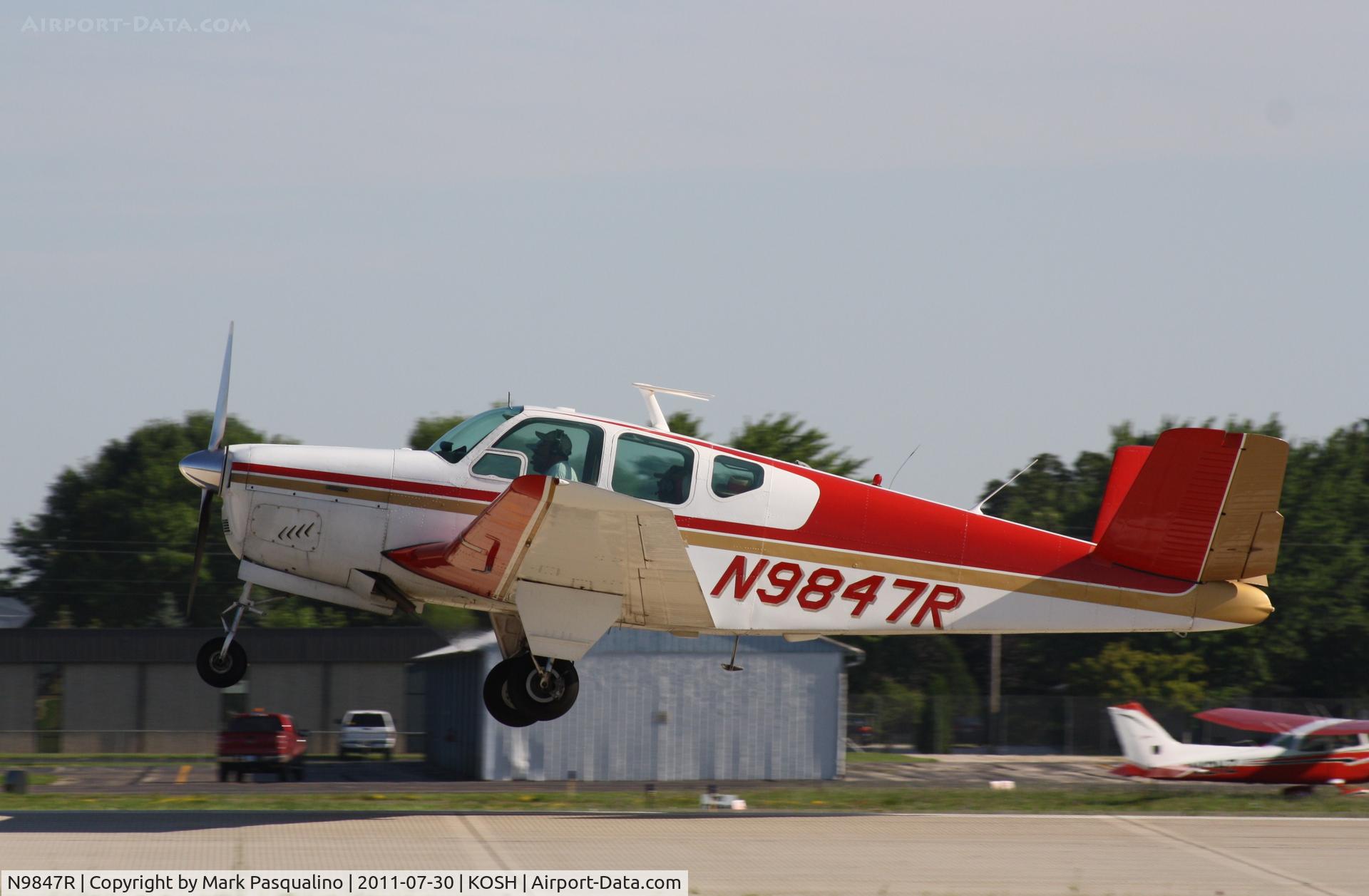 N9847R, 1960 Beech M35 Bonanza C/N D-6380, Beech M35