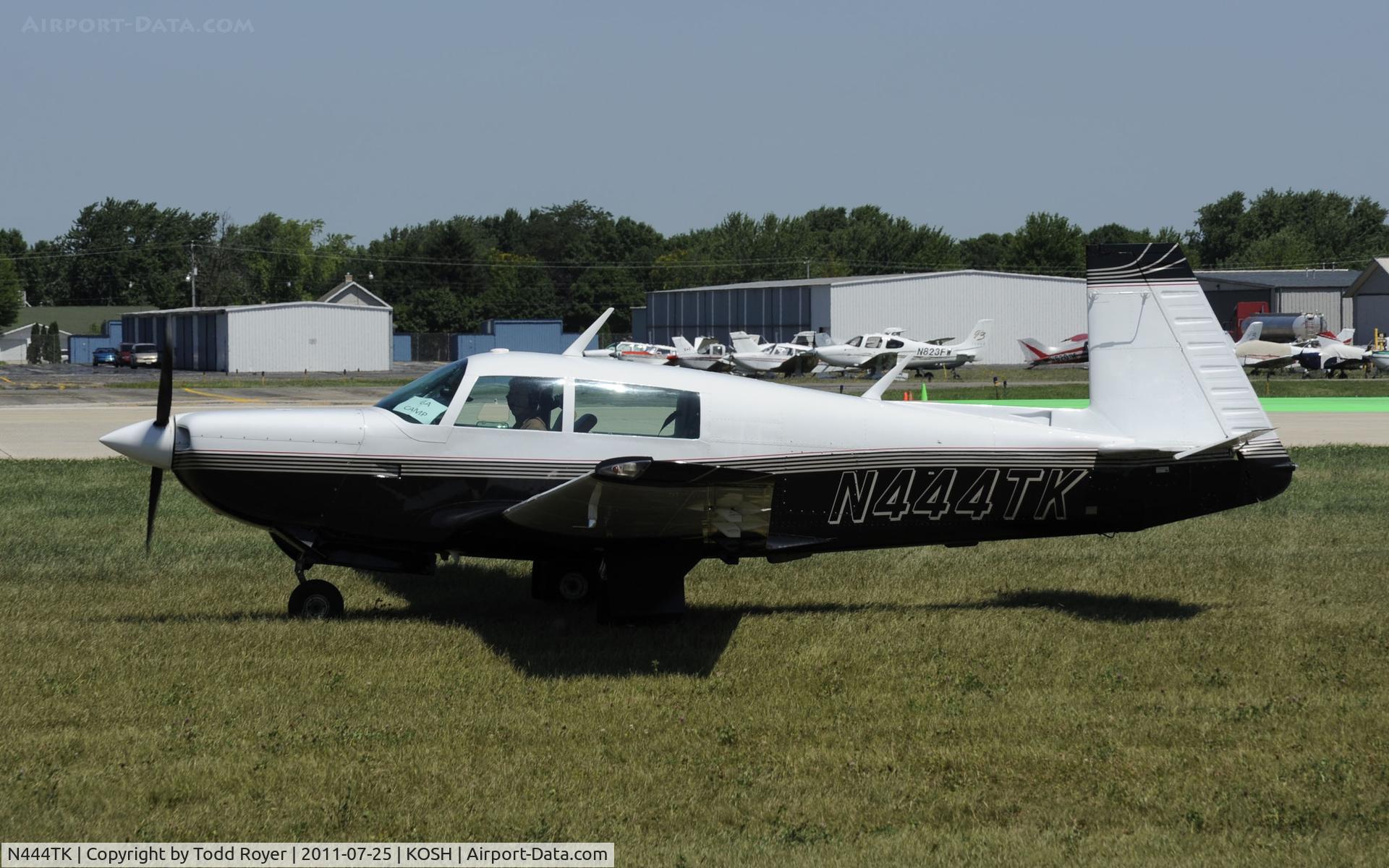 N444TK, 1981 Mooney M20K C/N 25-0576, AIRVENTURE 2011