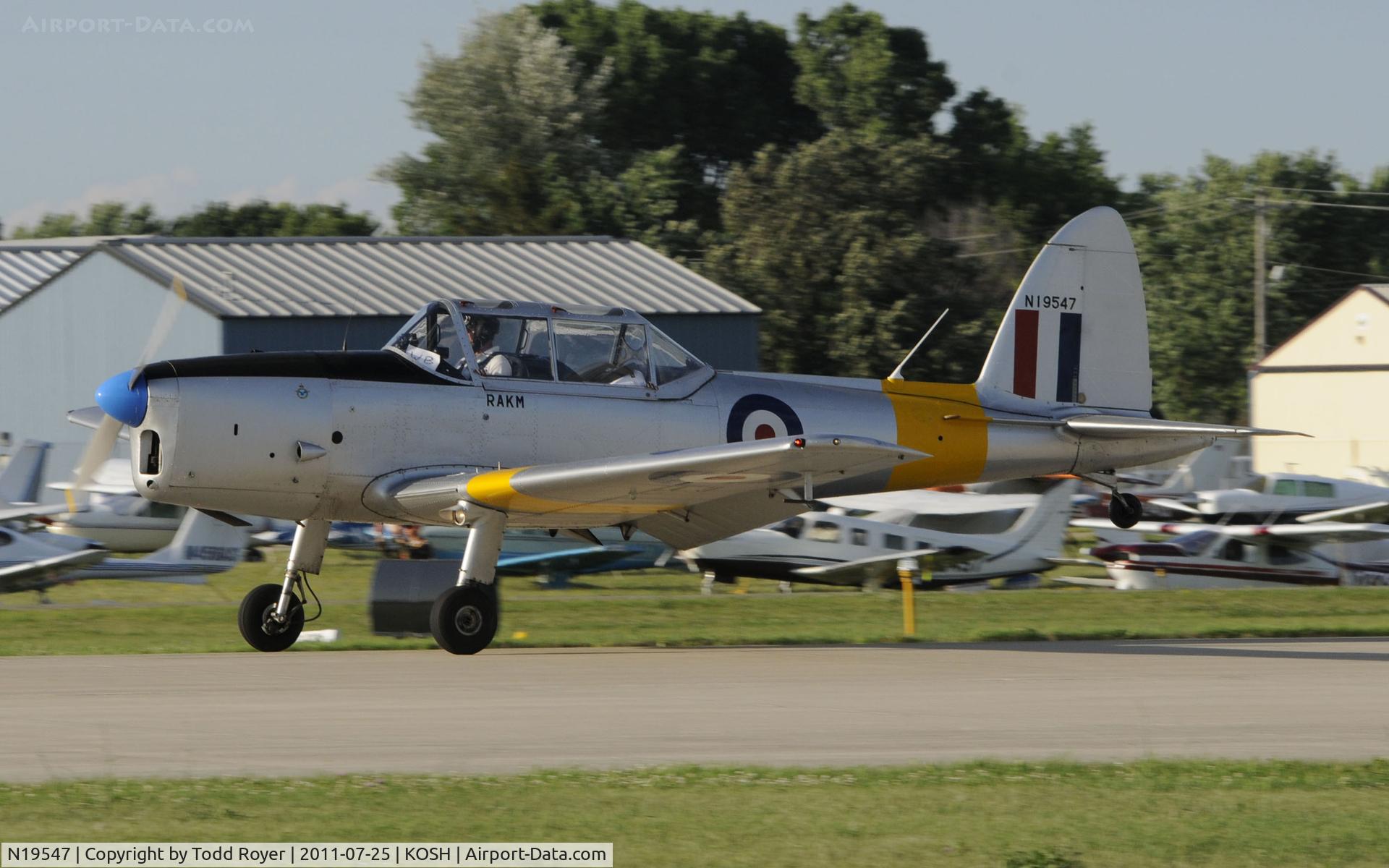 N19547, 1951 De Havilland DHC-1 Chipmunk T.10 C/N C1/0482, AIRVENTURE 2011
