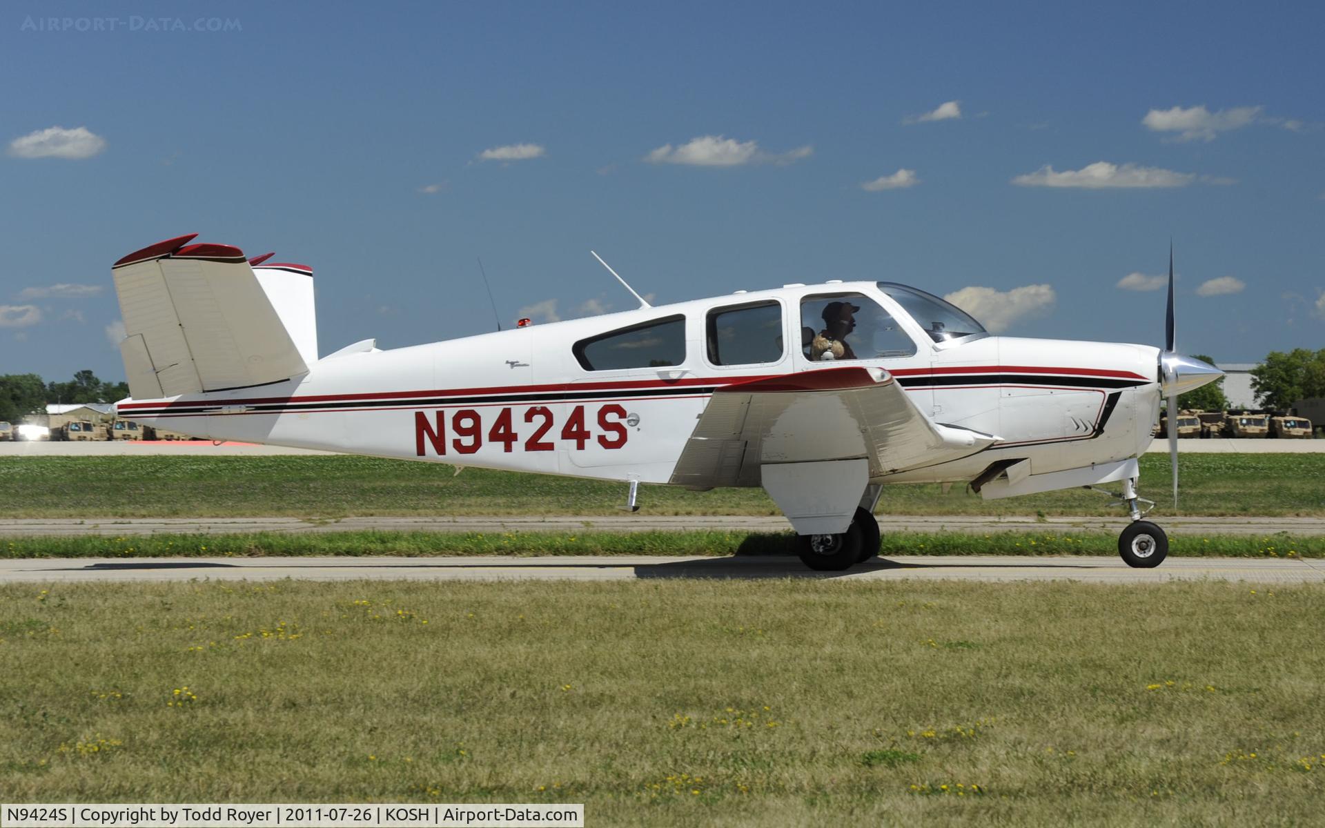 N9424S, 1965 Beech V35 Bonanza C/N D-8022, AIRVENTURE 2011