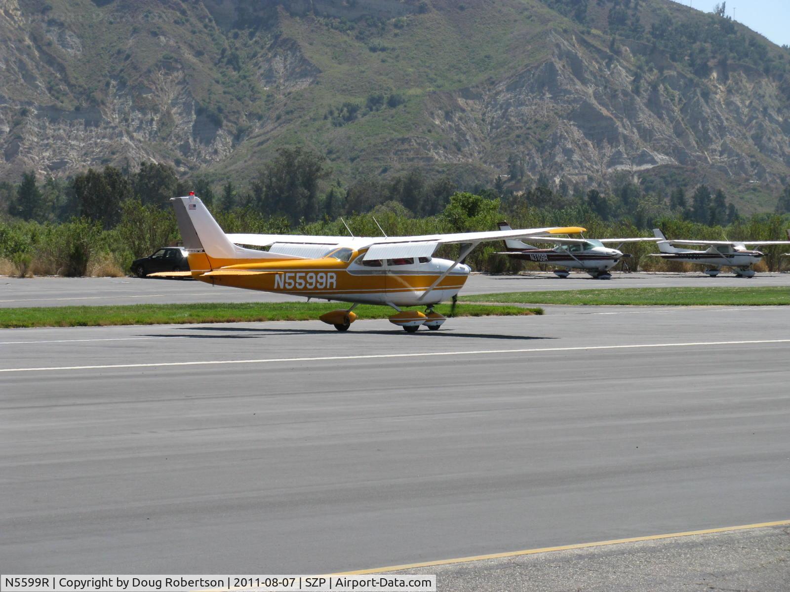 N5599R, 1965 Cessna 172F C/N 17253205, 1965 Cessna 172F SKYHAWK, Continental O-300 145 Hp 6 cylinder, landing roll Rwy 22
