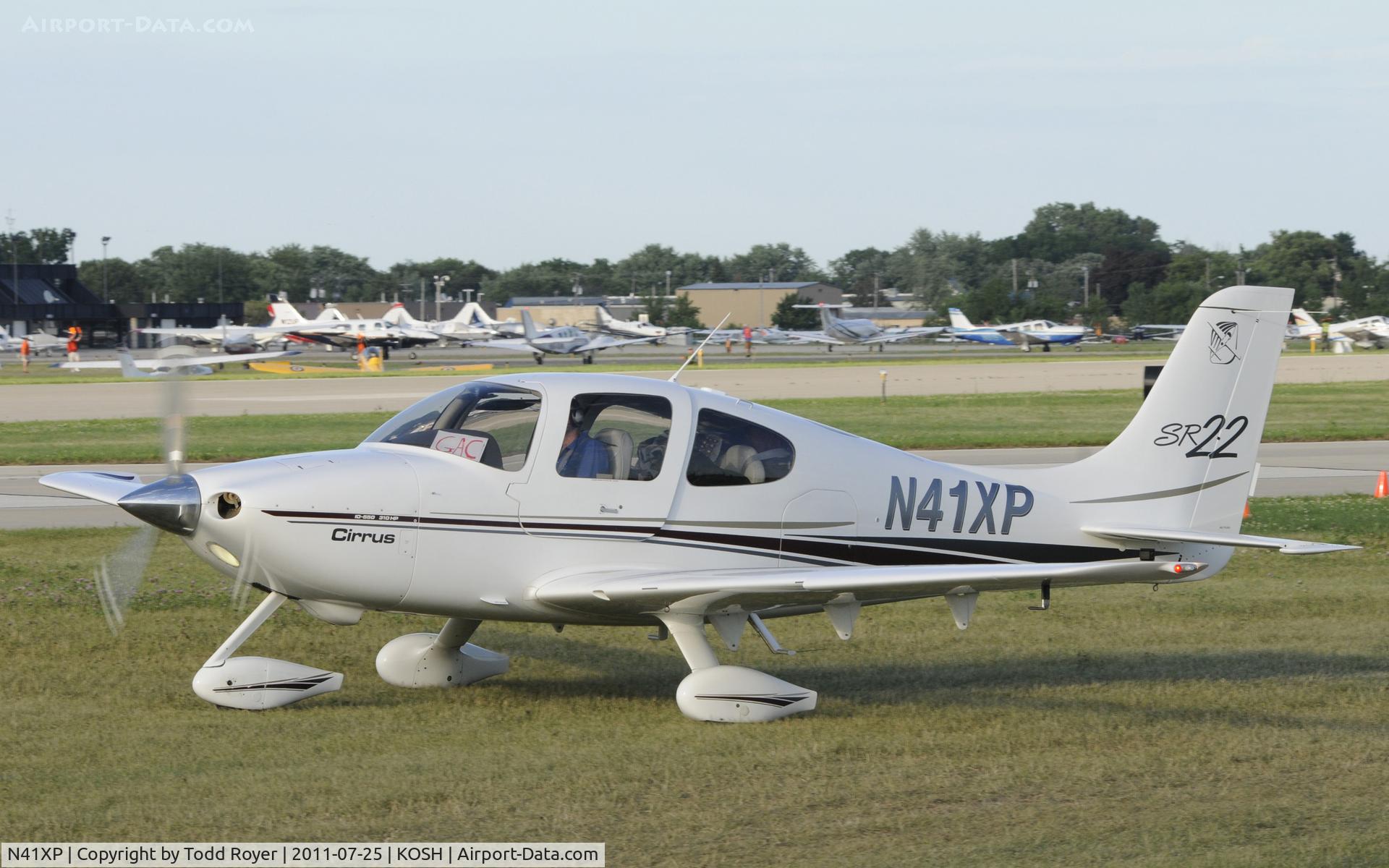 N41XP, 2002 Cirrus SR22 C/N 0206, AIRVENTURE 2011