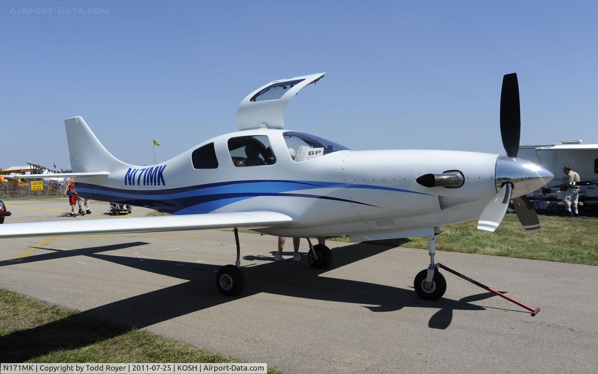 N171MK, Lancair IV-P-T C/N LIV-562, AIRVENTURE 2011