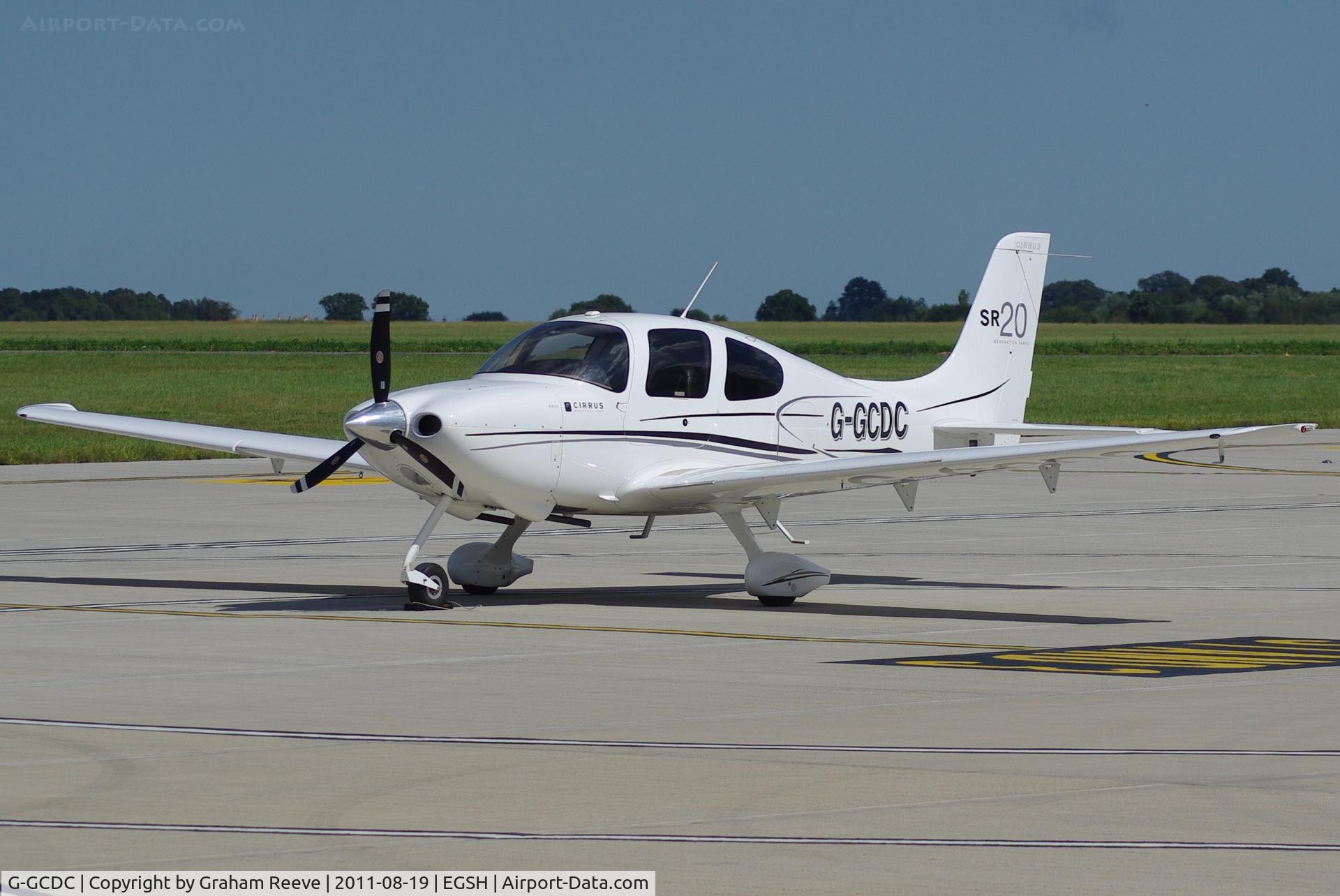 G-GCDC, 2008 Cirrus SR20 G3 C/N 2008, Parked in the sun.