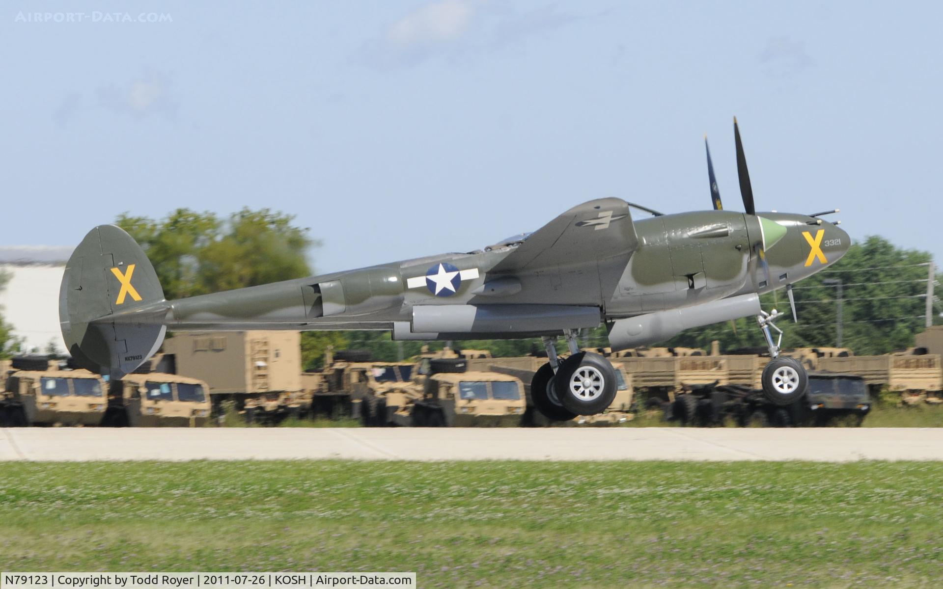 N79123, 1945 Lockheed P-38L-5 Lightning C/N 422-8235, AIRVENTURE 2011