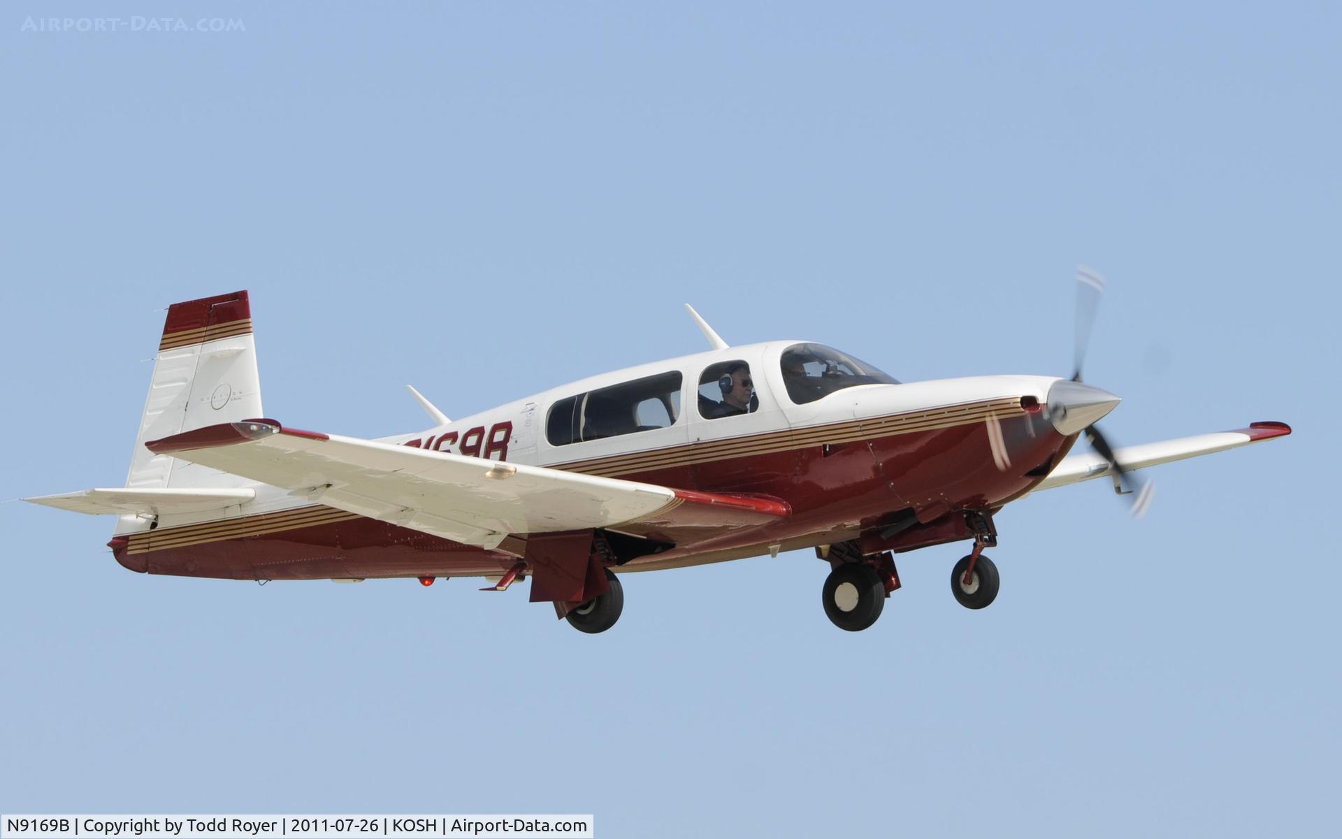 N9169B, 1995 Mooney M20R Ovation C/N 29-0029, AIRVENTURE 2011