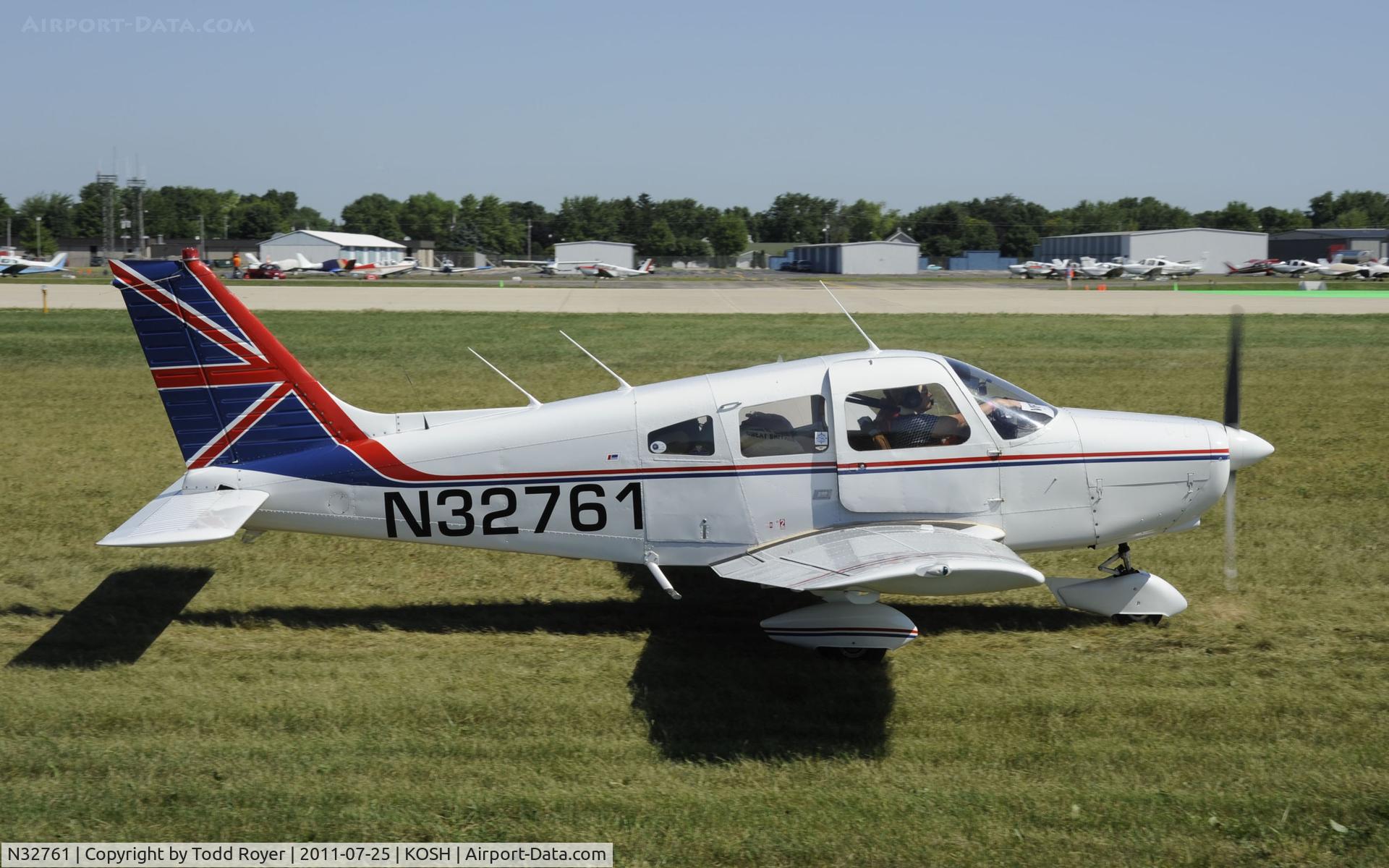 N32761, 1974 Piper PA-28-151 C/N 28-7515232, AIRVENTURE 2011