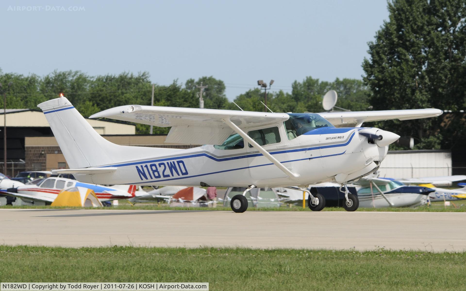 N182WD, 1979 Cessna TR182 Turbo Skylane RG C/N R18200848, AIRVENTURE 2011