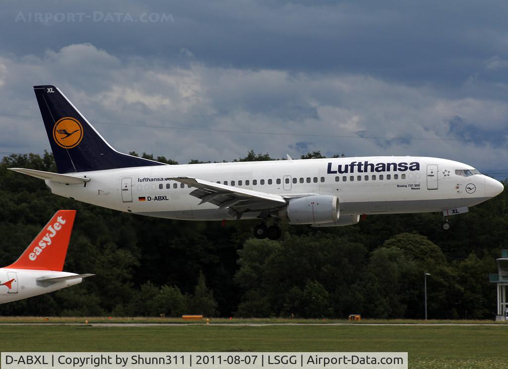 D-ABXL, 1986 Boeing 737-330 C/N 23531, Landing rwy 23