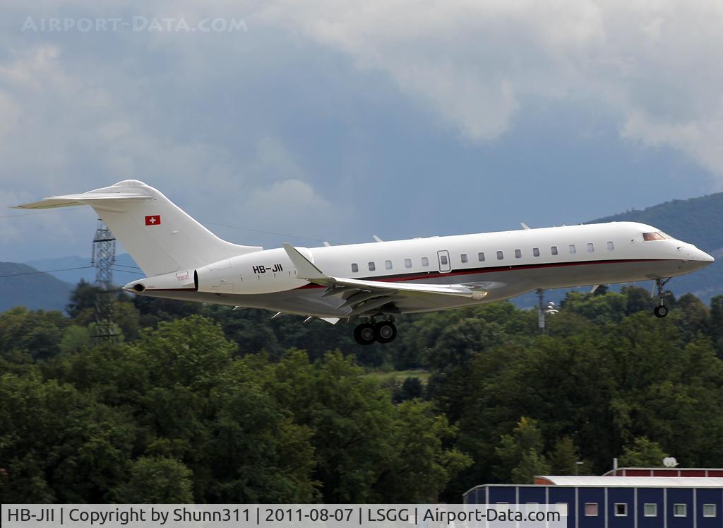 HB-JII, Bombardier BD-700-1A10 Global Express C/N 9367, Landing rwy 23...