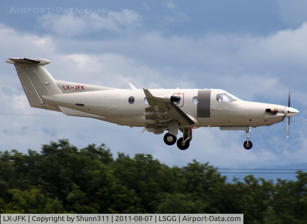 LX-JFK, 2005 Pilatus PC-12/45 C/N 683, Landing rwy 23