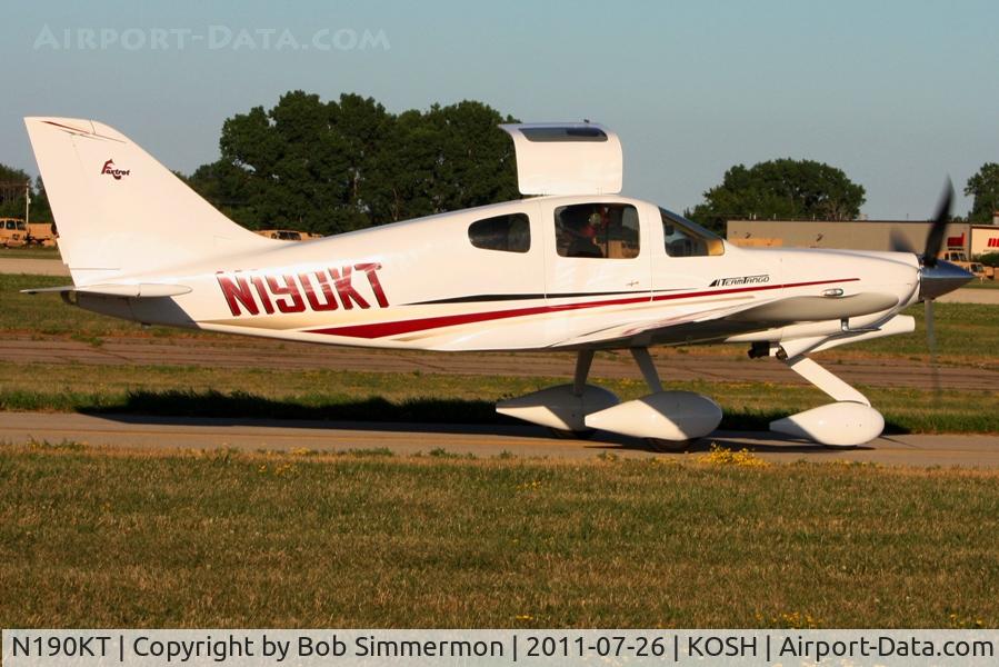 N190KT, 2003 Team Tango Foxtrot C/N F003, Departing Airventure 2011.