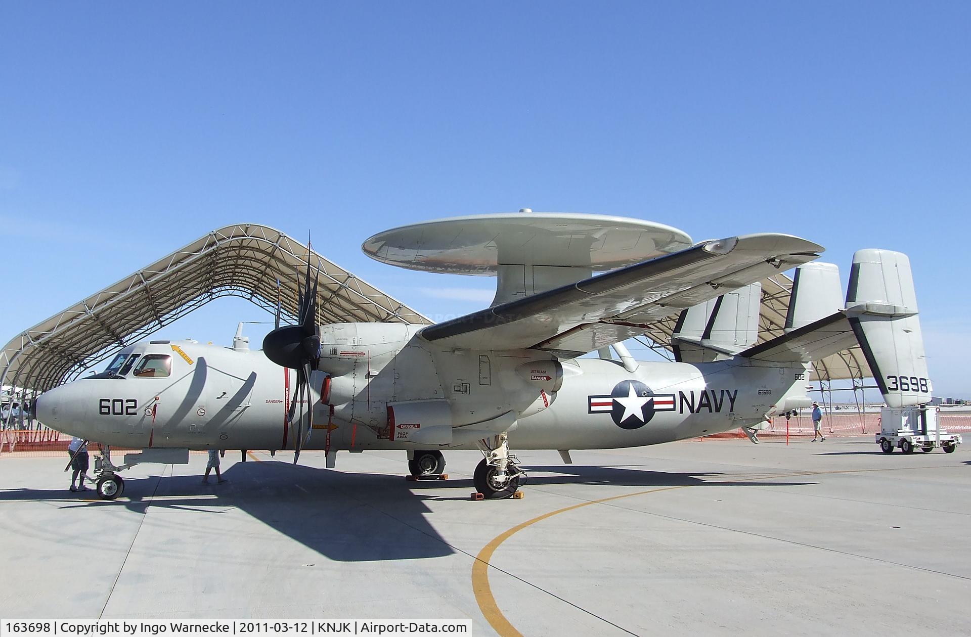 163698, Grumman E-2C Hawkeye Group 1 C/N A52-138, Grumman E-2C Hawkeye of the US Navy at the 2011 airshow at El Centro NAS, CA