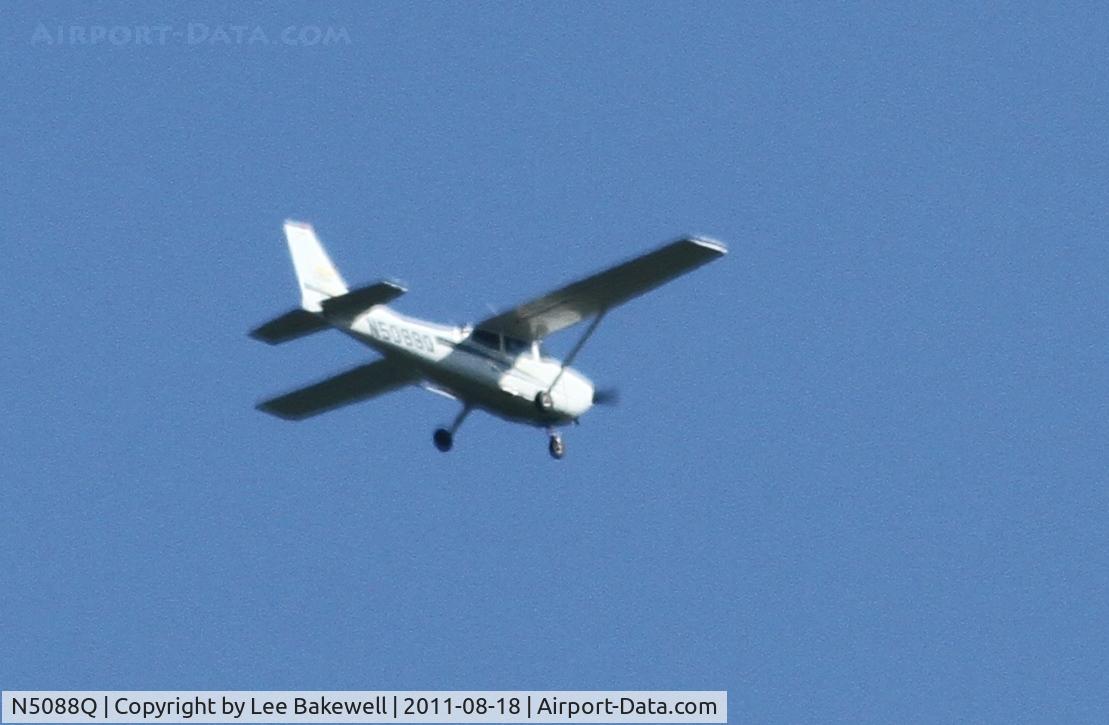 N5088Q, 2001 Cessna 172S C/N 172S8972, While operating over Forest Lake, MN