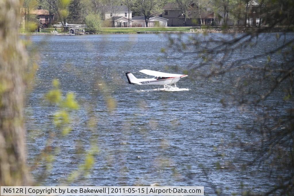 N612R, 1977 Cessna R172K Hawk XP C/N R1722687, While operating in and out of  Forest Lake, MN