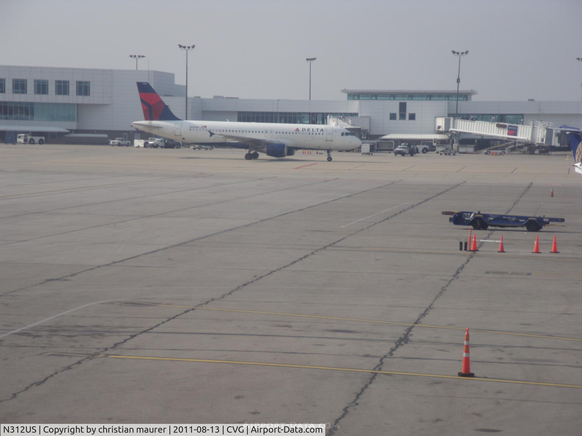 N312US, 1990 Airbus A320-211 C/N 152, delta a320