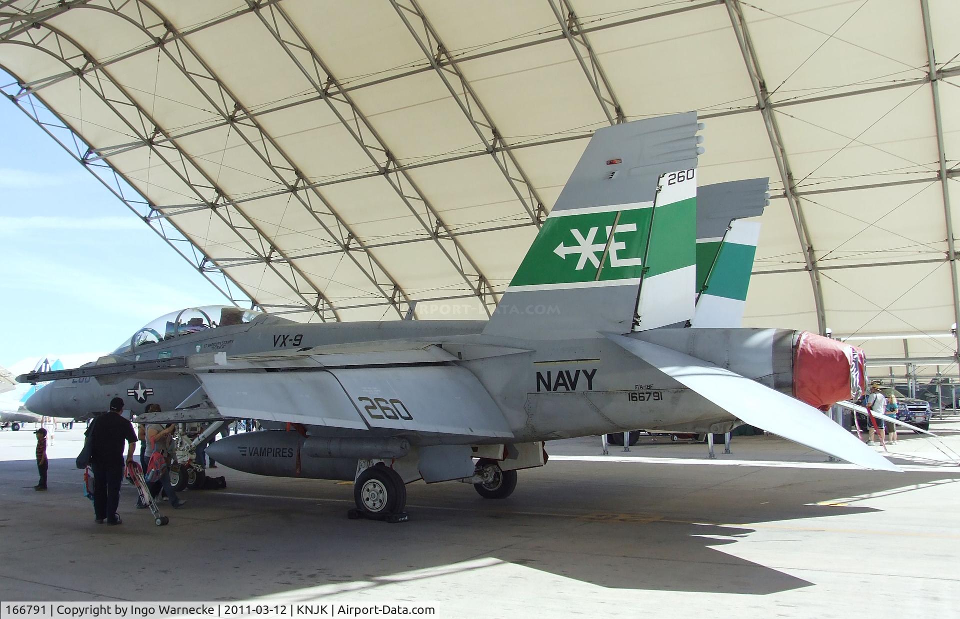 166791, Boeing F/A-18F Super Hornet C/N F164, Boeing F/A-18F Super Hornet of the US Navy at the 2011 airshow at El Centro NAS, CA
