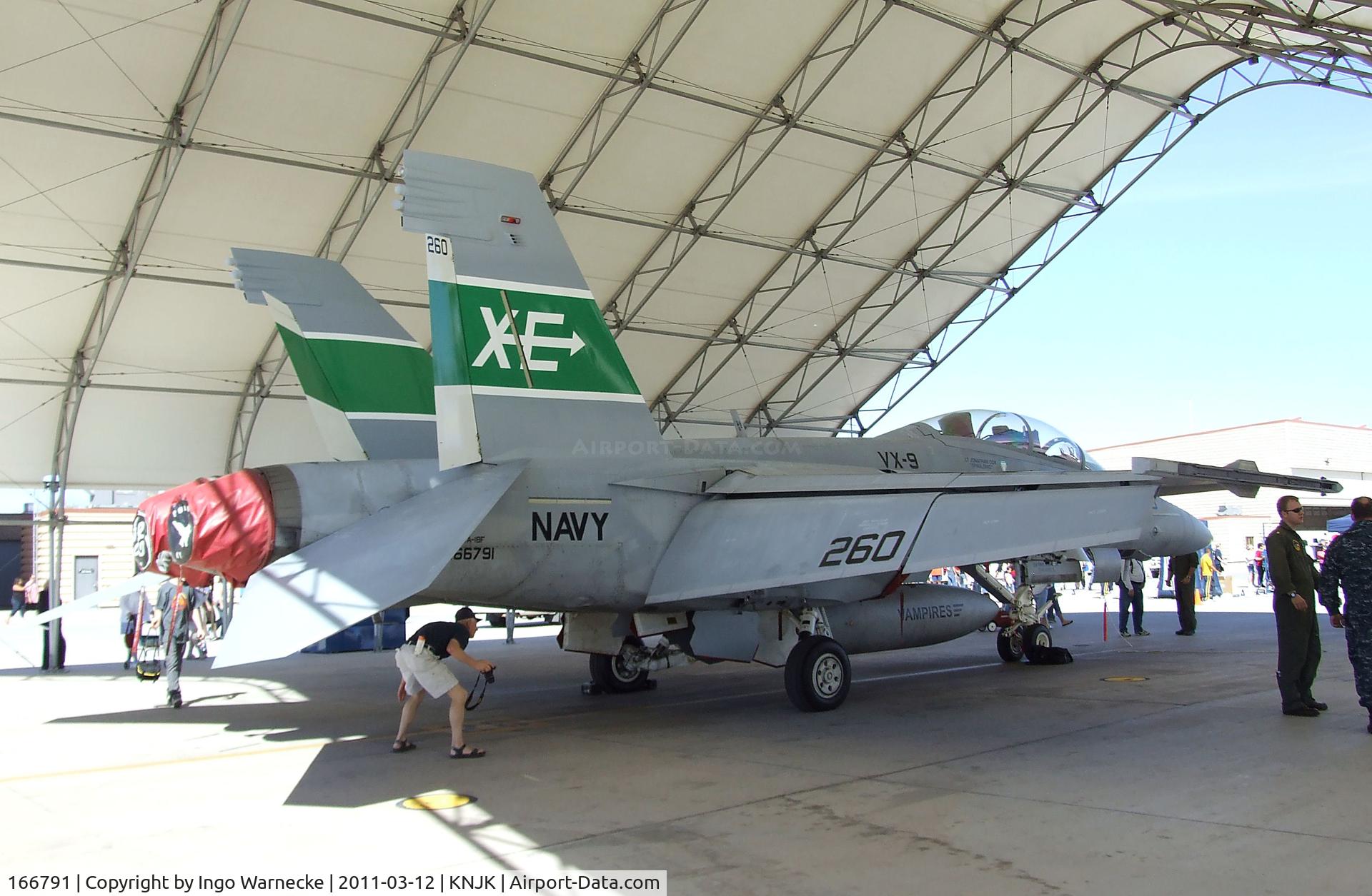 166791, Boeing F/A-18F Super Hornet C/N F164, Boeing F/A-18F Super Hornet of the US Navy at the 2011 airshow at El Centro NAS, CA
