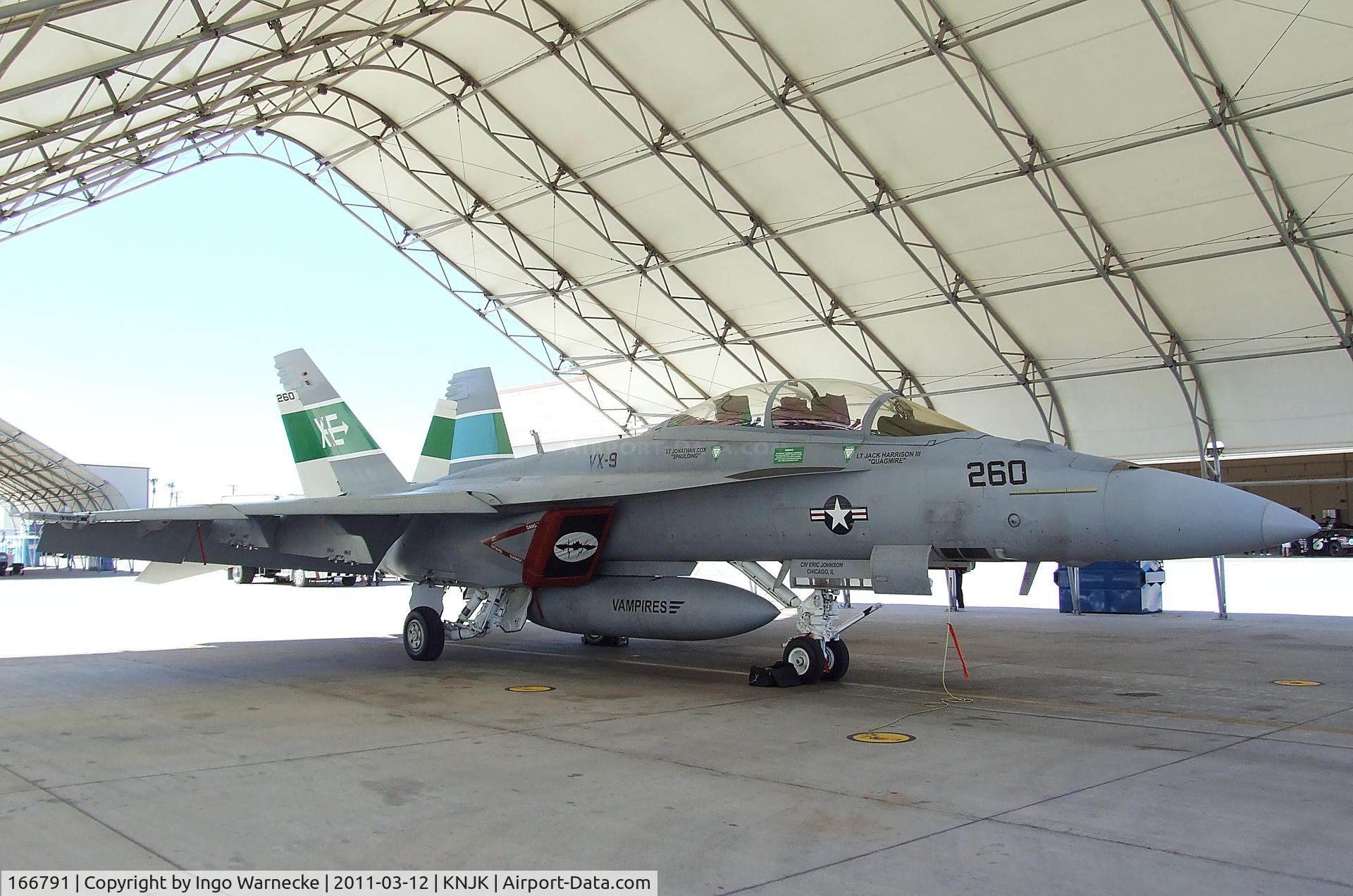 166791, Boeing F/A-18F Super Hornet C/N F164, Boeing F/A-18F Super Hornet of the US Navy at the 2011 airshow at El Centro NAS, CA