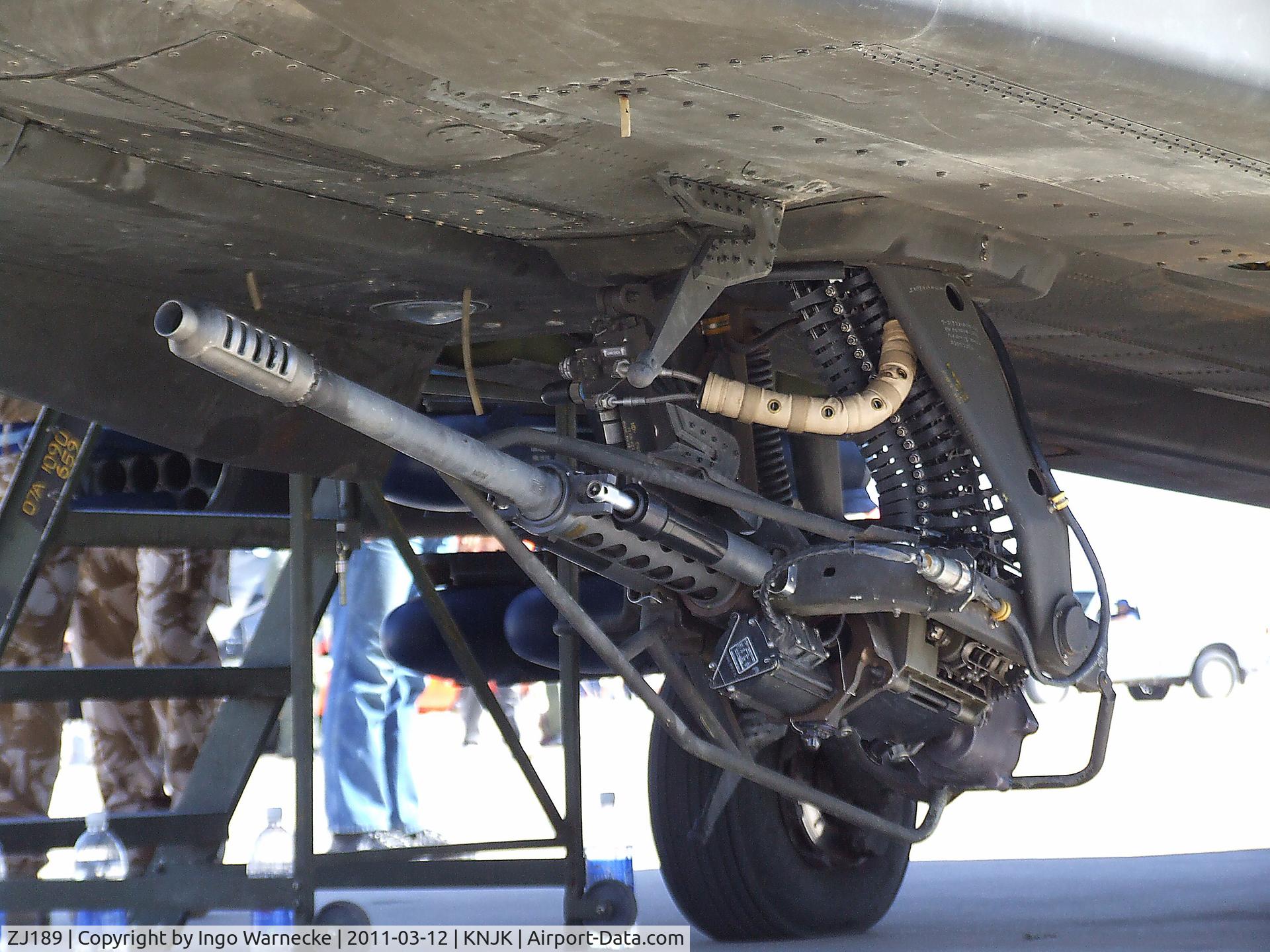 ZJ189, Westland Apache AH.1 C/N DU024/WAH024, Boeing (Westland) Apache AH1 of the Royal Army Army Air Corps at the 2011 airshow at El Centro NAS, CA