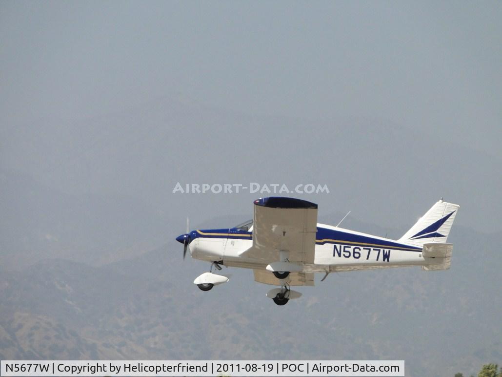N5677W, 1962 Piper PA-28-160 Cherokee C/N 28-909, Westerly lift off flying in the pattern