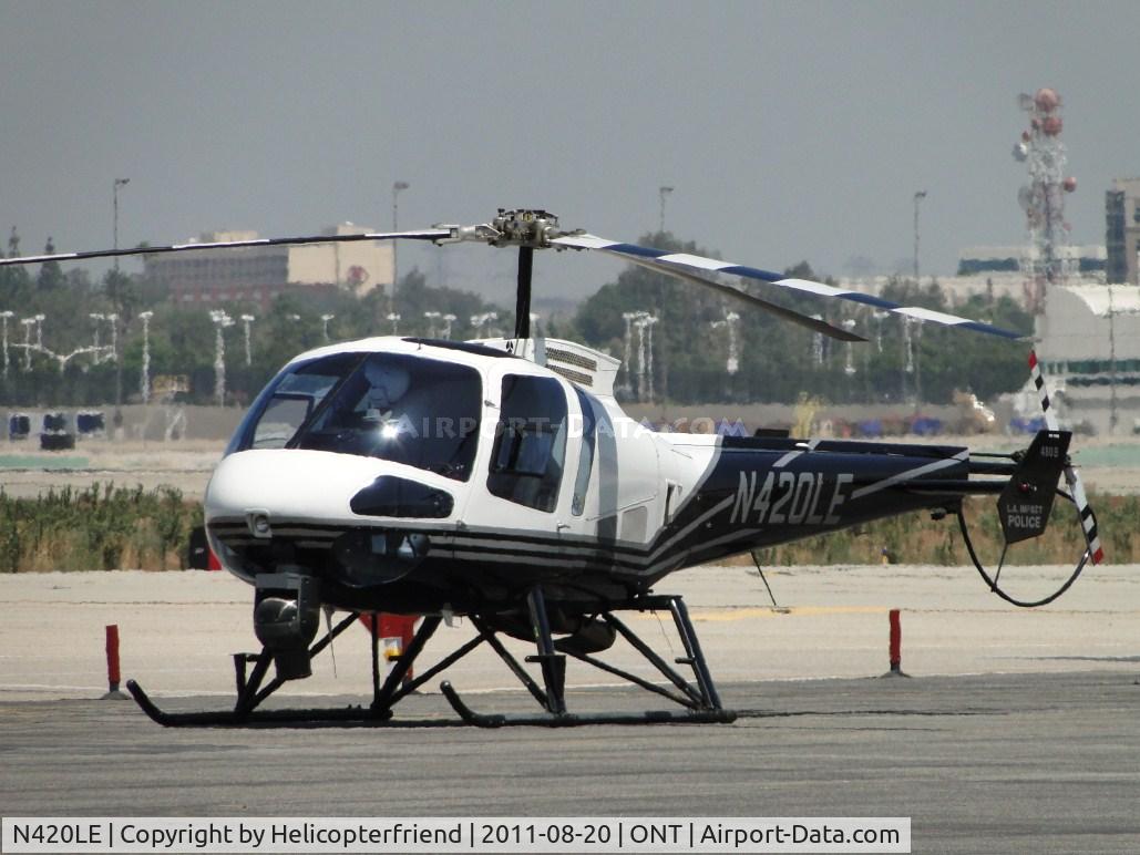 N420LE, 2006 Enstrom 480B C/N 5101, Taking a break