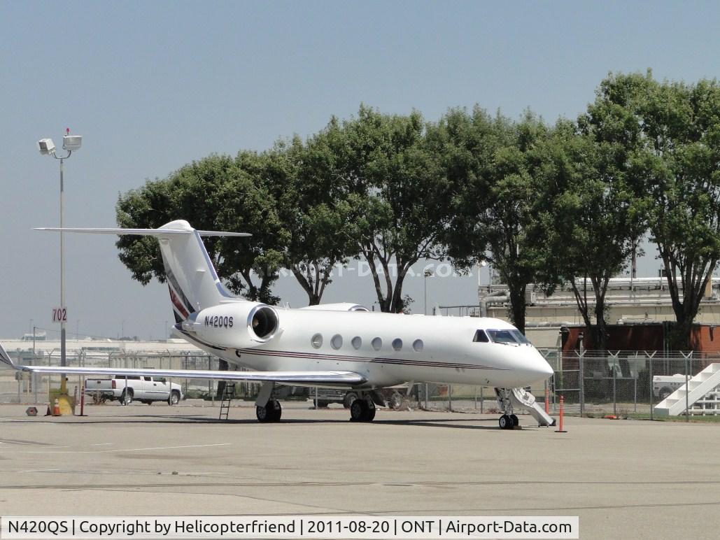N420QS, 1997 Gulfstream Aerospace G-IV C/N 1320, Parked on the south side