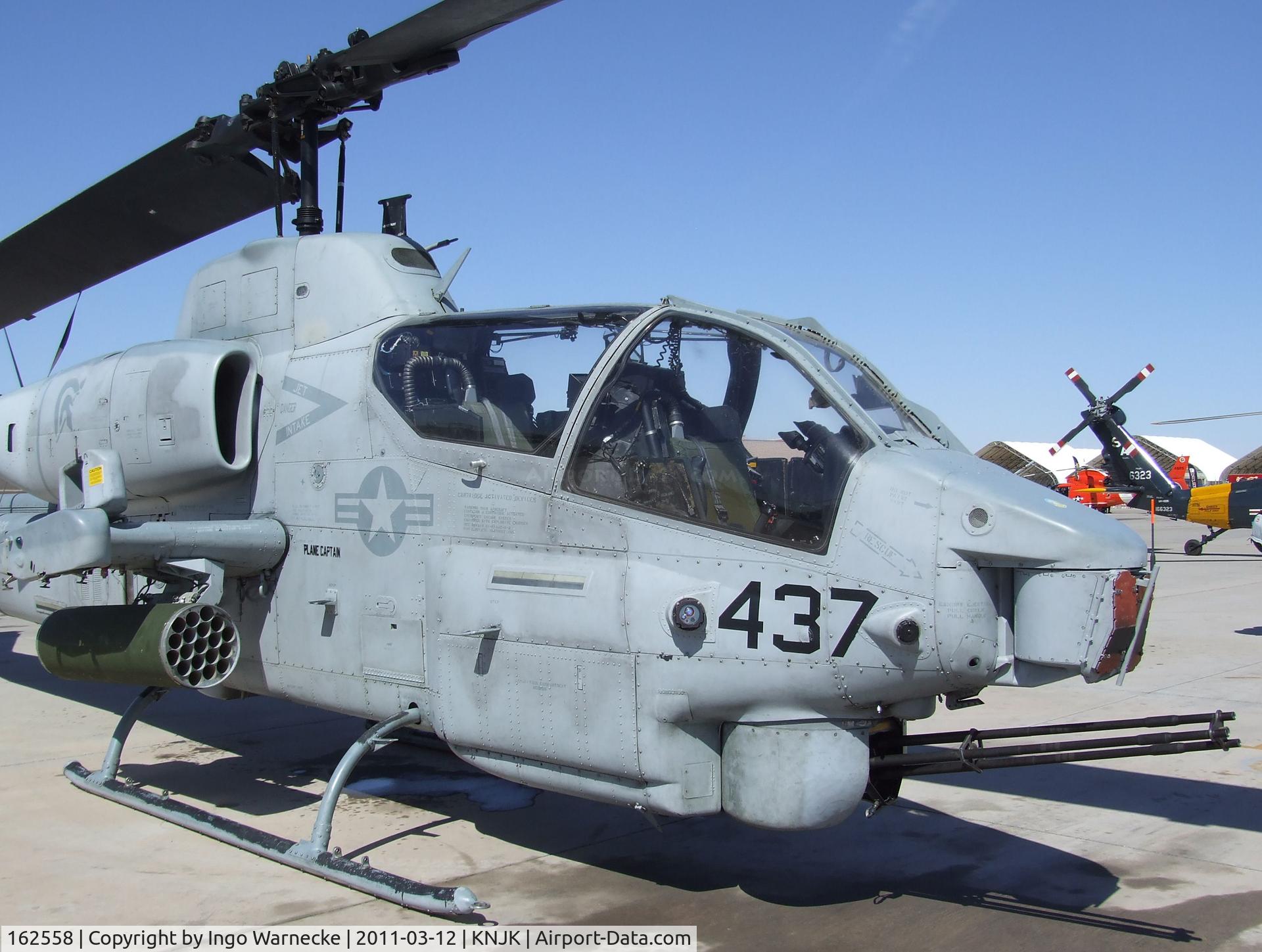 162558, Bell AH-1W Super Cobra C/N 26227, Bell AH-1W Super Cobra of the USMC at the 2011 airshow at El Centro NAS, CA
