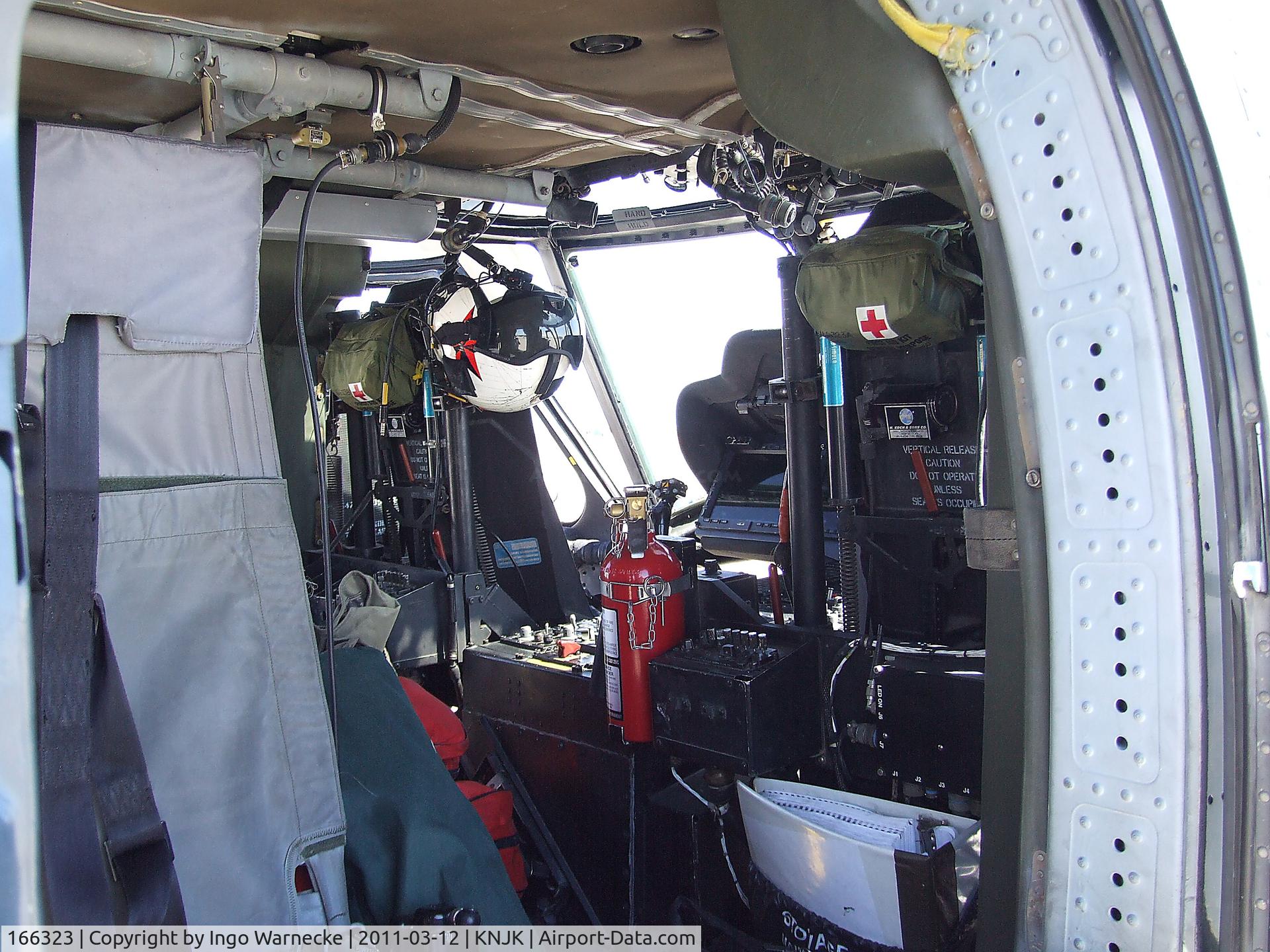 166323, Sikorsky MH-60S Knighthawk C/N 70-2832, Sikorsky MH-60S Seahawk / Knighthawk at the 2011 airshow at El Centro NAS, CA  #i