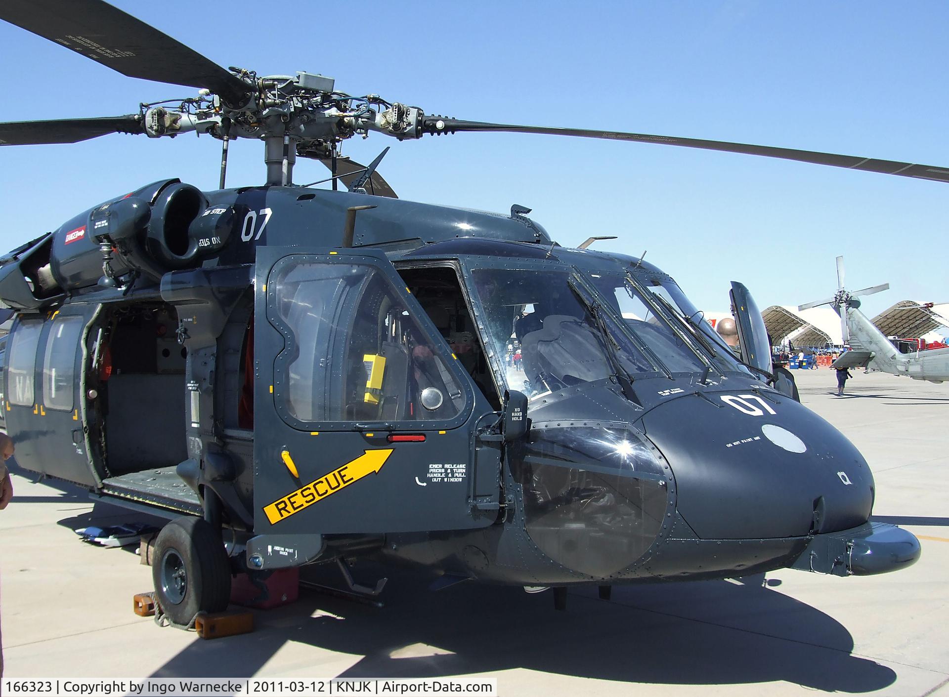 166323, Sikorsky MH-60S Knighthawk C/N 70-2832, Sikorsky MH-60S Seahawk / Knighthawk at the 2011 airshow at El Centro NAS, CA