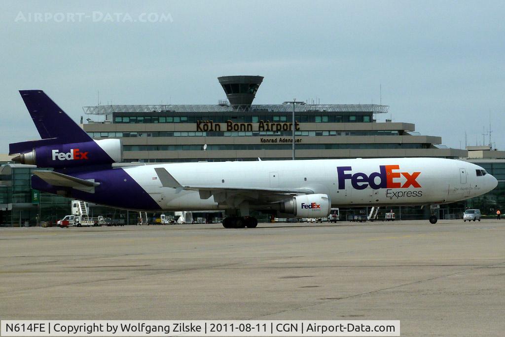 N614FE, 1992 McDonnell Douglas MD-11F C/N 48528, visitor