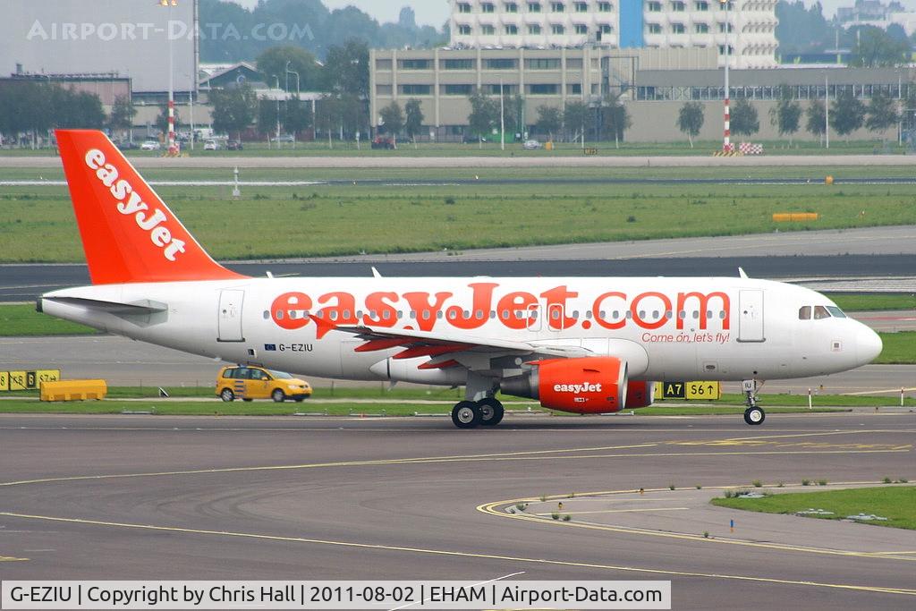 G-EZIU, 2005 Airbus A319-111 C/N 2548, easyJet