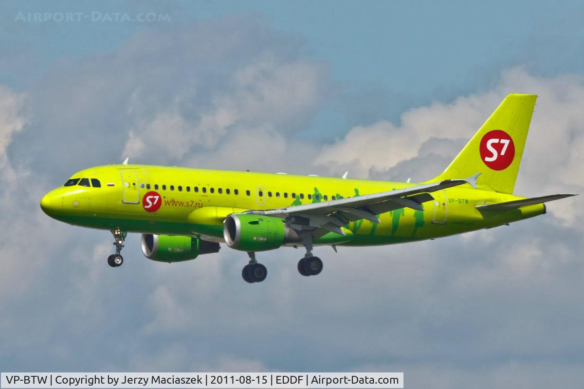 VP-BTW, 1999 Airbus A319-114 C/N 1090, Airbus A319-114