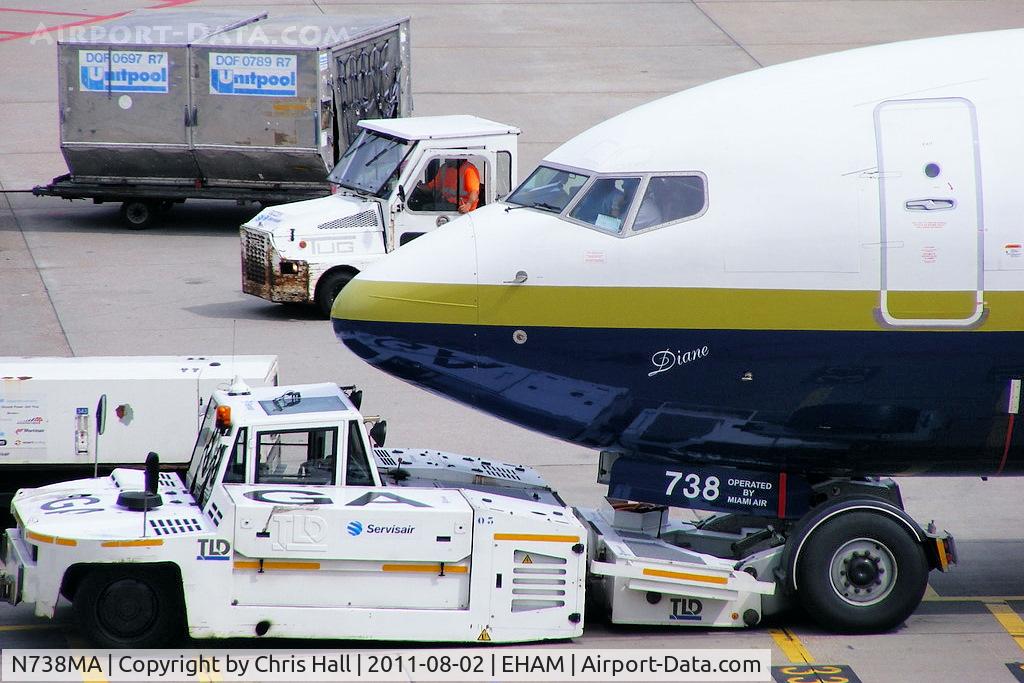 N738MA, 2004 Boeing 737-8Q8 C/N 32799, 