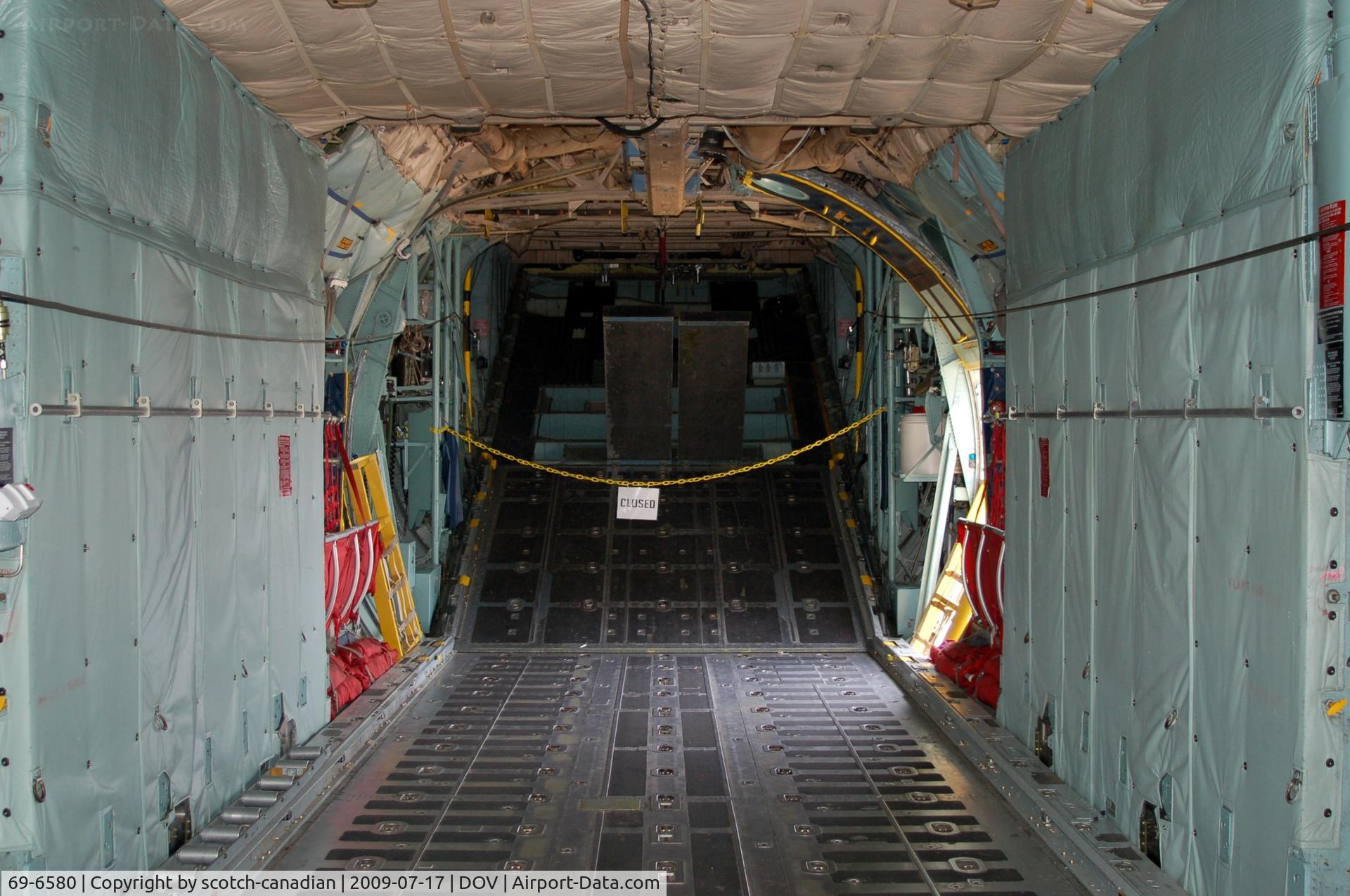 69-6580, 1969 Lockheed C-130E Hercules C/N 382-4356, Lockheed C-130E Hercules Cargo Bay, looking aft, at the Air Mobility Command Museum, Dover AFB, DE