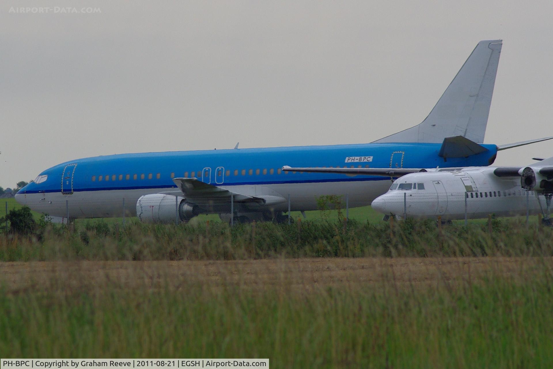 PH-BPC, 1989 Boeing 737-4Y0 C/N 24468, In storeage.