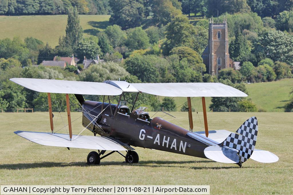 G-AHAN, 1944 De Havilland DH-82A Tiger Moth II C/N 86553, Participant at the 80th Anniversary De Havilland Moth Club International Rally at Belvoir Castle , United Kingdom
