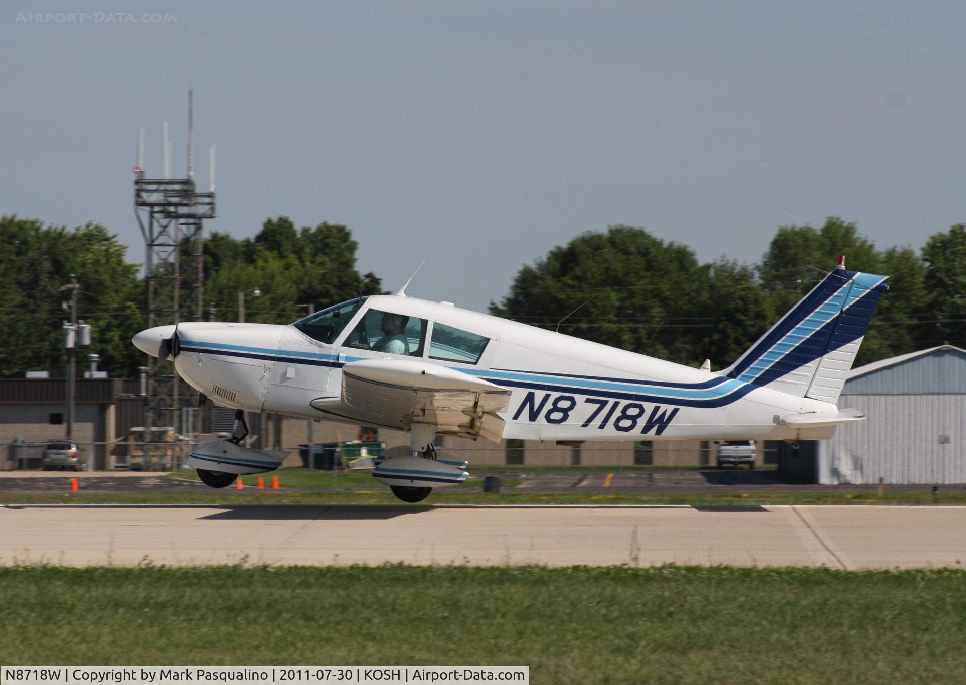 N8718W, 1964 Piper PA-28-235 Pathfinder C/N 28-10253, Piper PA-28-235