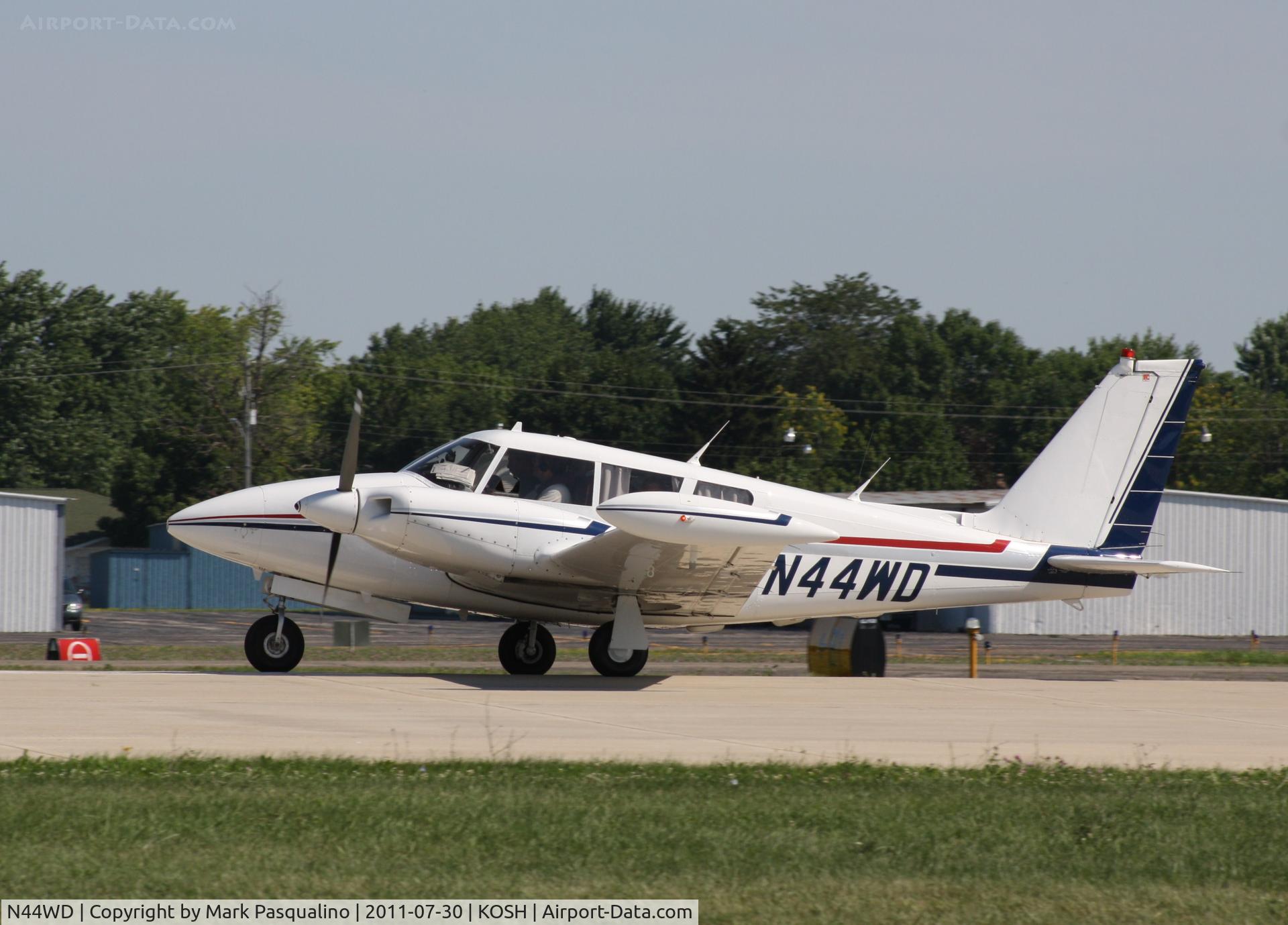N44WD, 1969 Piper PA-30 Twin Comanche Twin Comanche C/N 30-1860, Piper PA-30