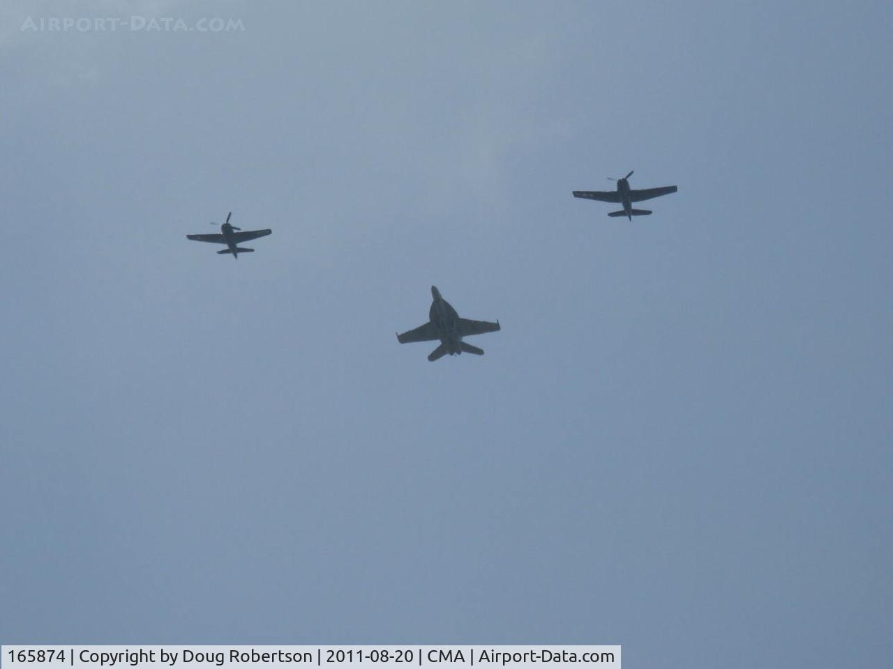 165874, Boeing F/A-18E Super Hornet C/N E050, Boeing F/A-18E SUPER HORNET, two General Electric F414-GE-400 Turbofans, 14,000 lb thrust each, 22,000 lb thrust each with afterburner, Naval Aviation Tribute Flight, F/A-18E in center